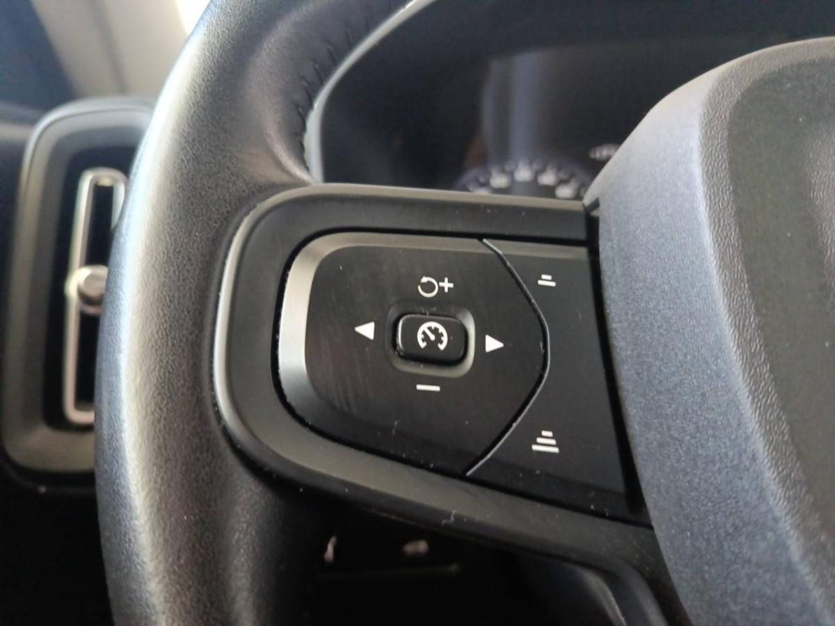 volvo-xc40-2021-gasolina-1477cc