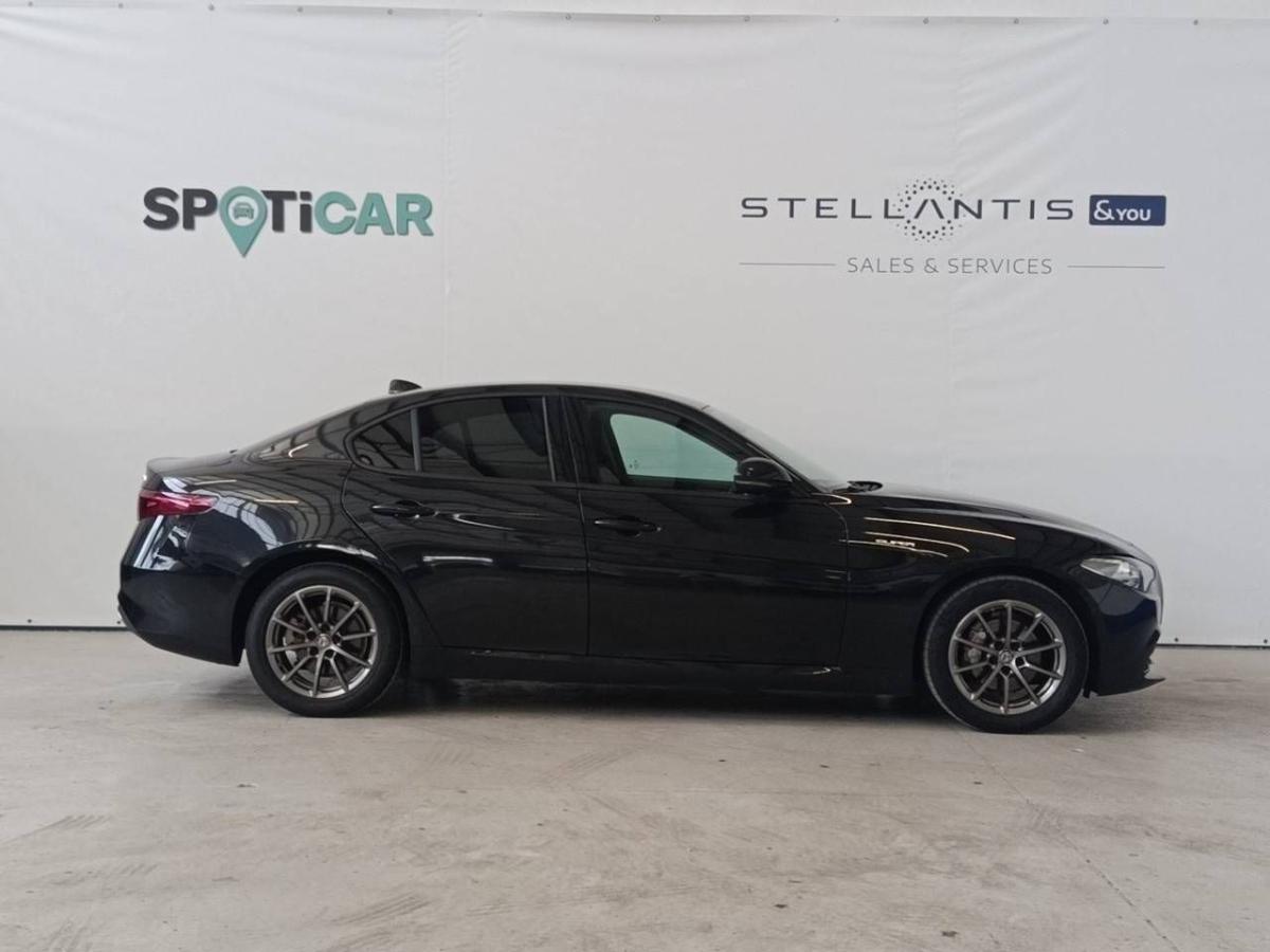 alfa-romeo-giulia-2022-diesel-2143cc