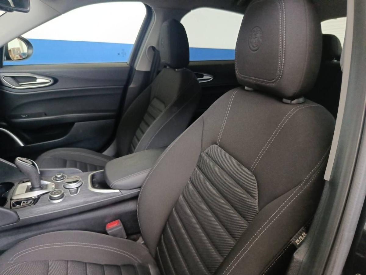 alfa-romeo-giulia-2022-diesel-2143cc