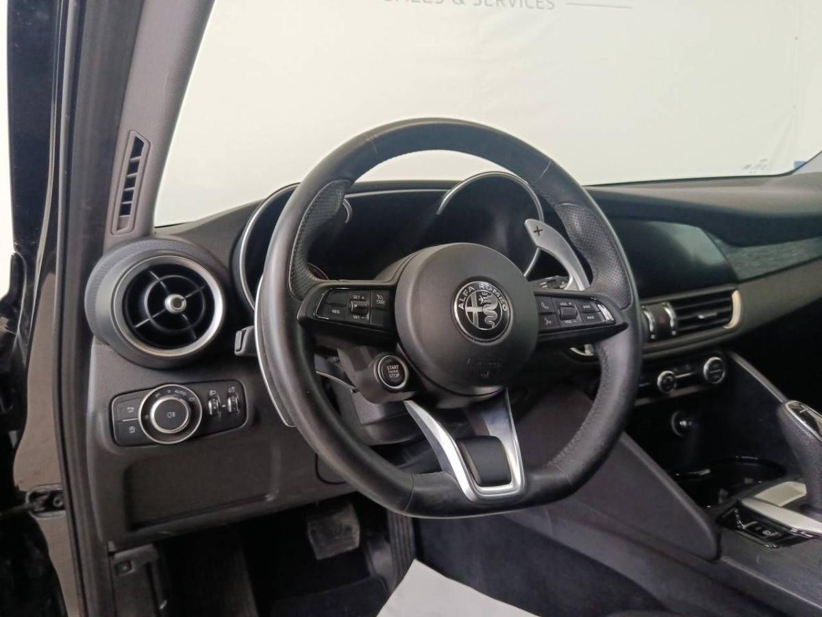 alfa-romeo-giulia-2022-diesel-2143cc