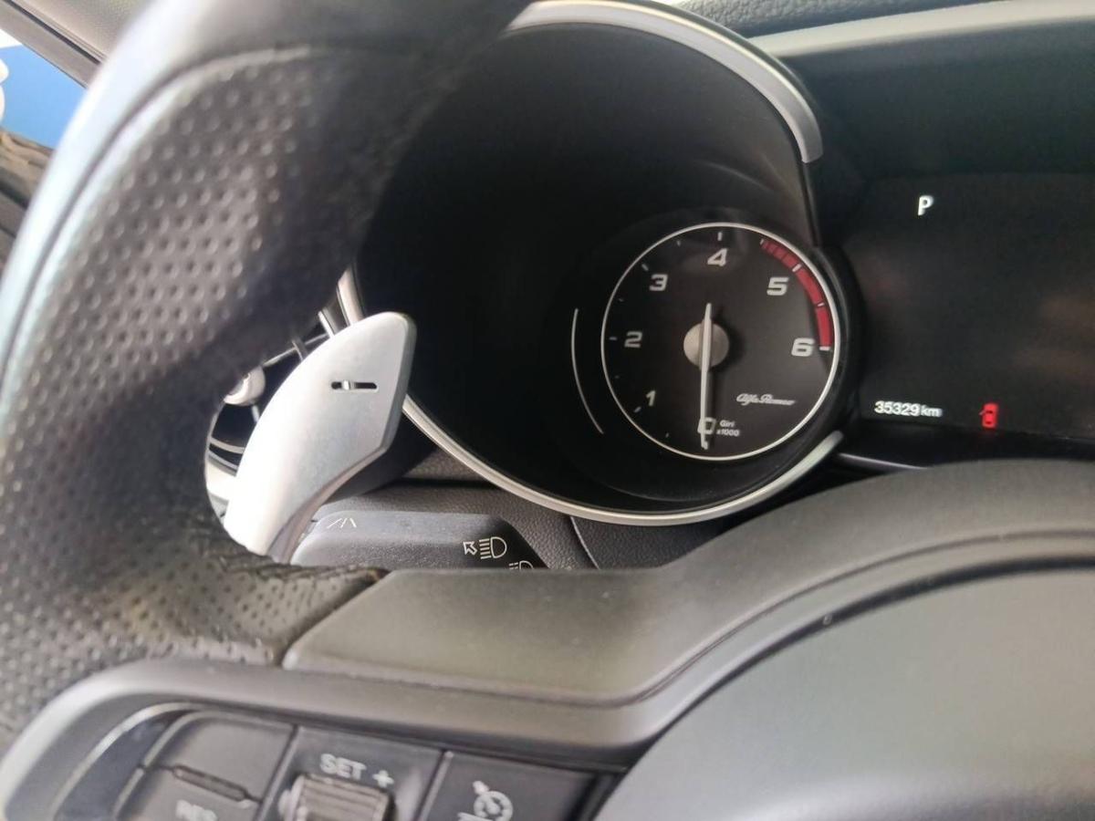 alfa-romeo-giulia-2022-diesel-2143cc