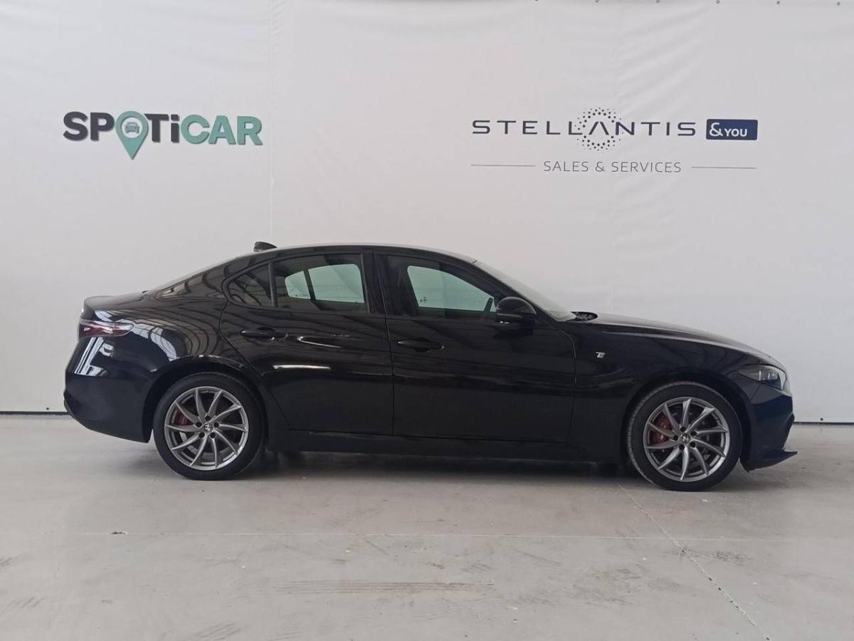 alfa-romeo-giulia-2024-gasolina-1995cc