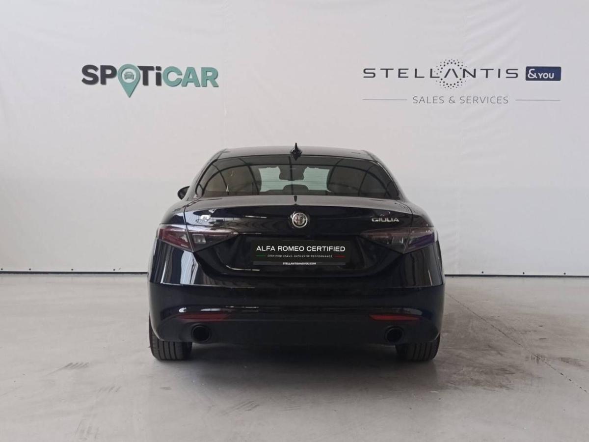 alfa-romeo-giulia-2024-gasolina-1995cc