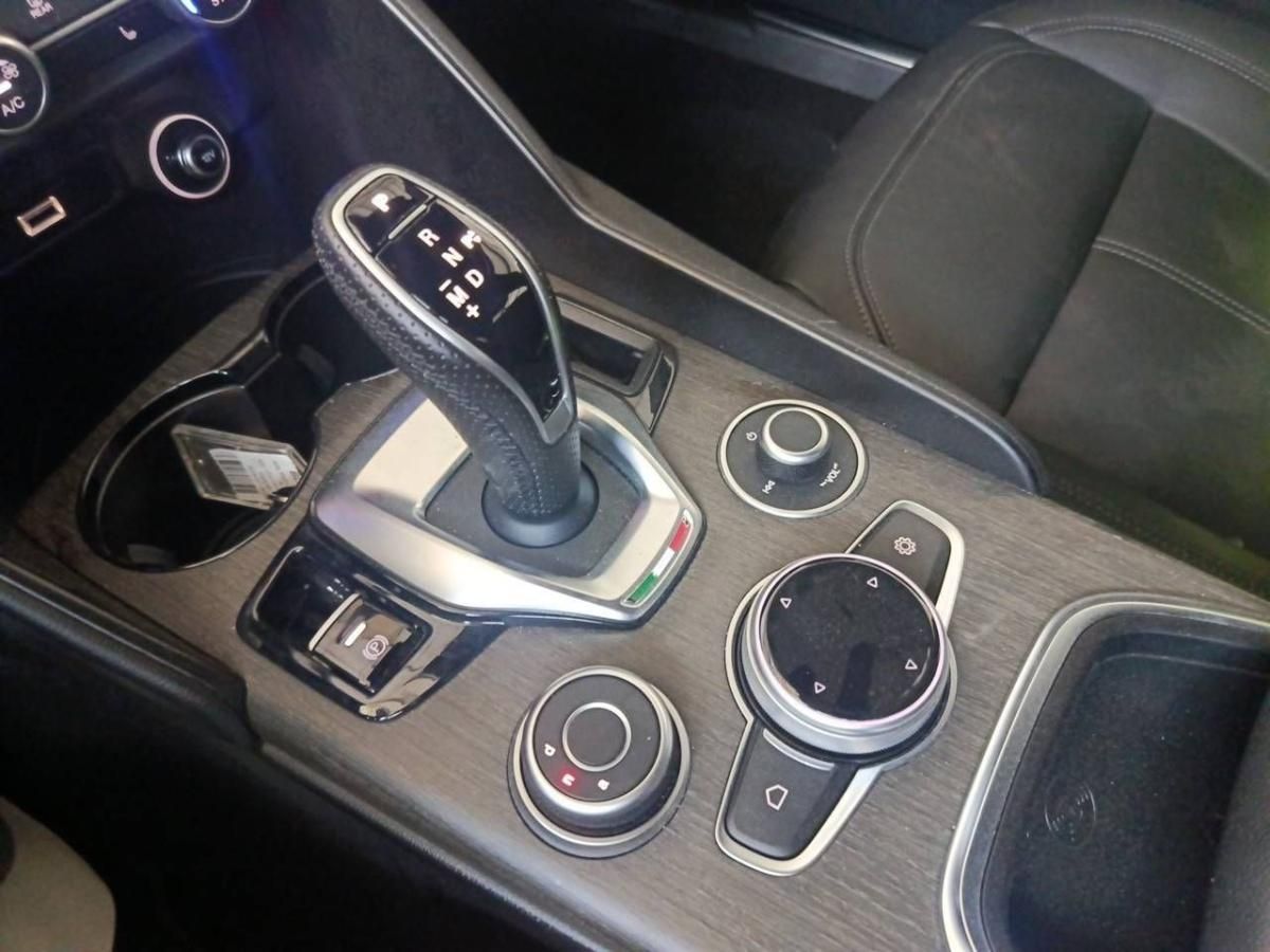 alfa-romeo-giulia-2024-gasolina-1995cc