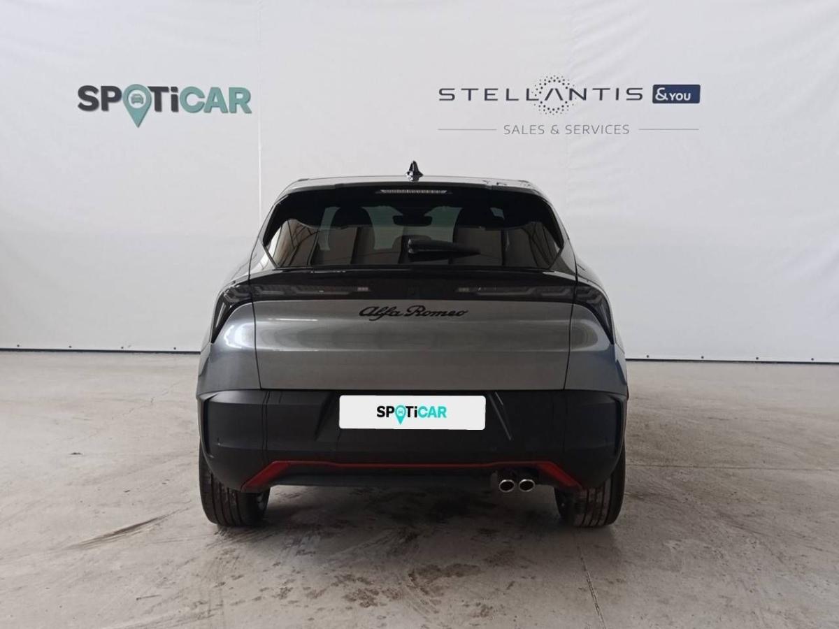 alfa-romeo-junior-2025-hibrido-a-gasolina-1199cc