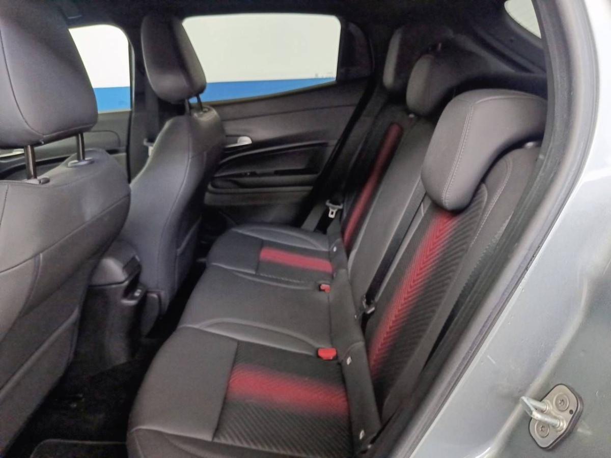 alfa-romeo-junior-2025-hibrido-a-gasolina-1199cc