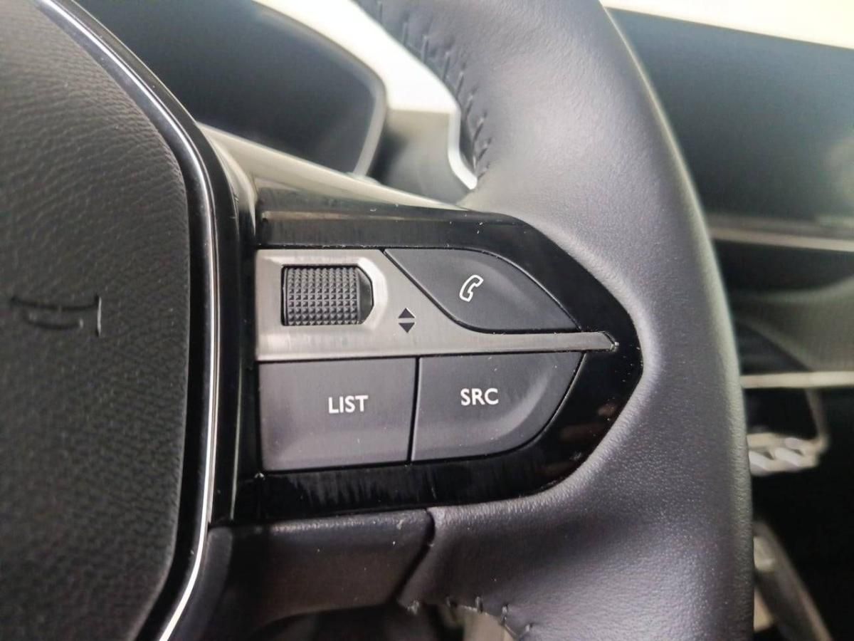 peugeot-208-2025-gasolina-1199cc