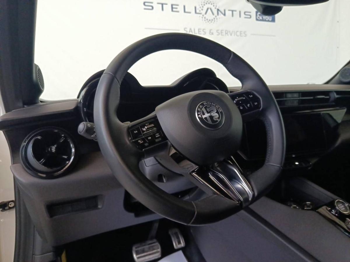 alfa-romeo-junior-2025-gasolina-1199cc