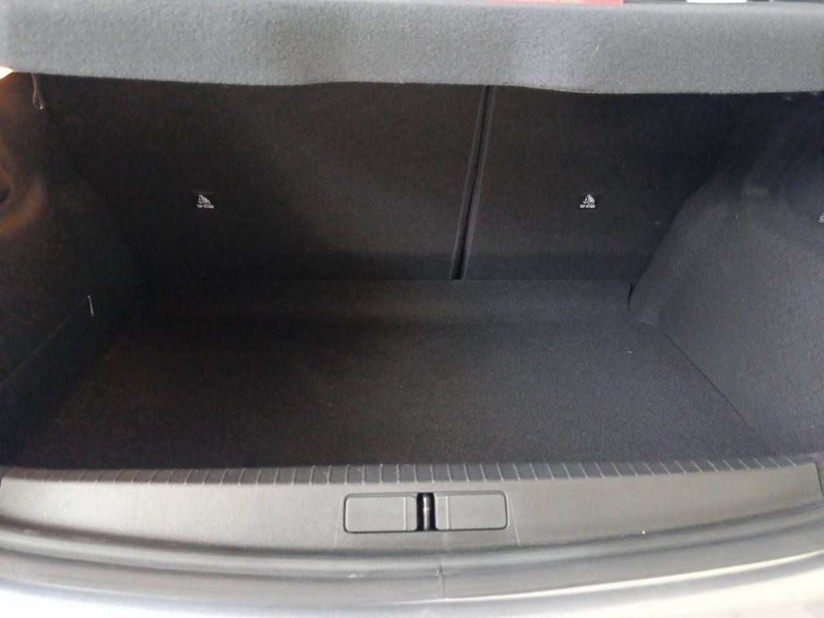peugeot-208-2023-gasolina-1199cc