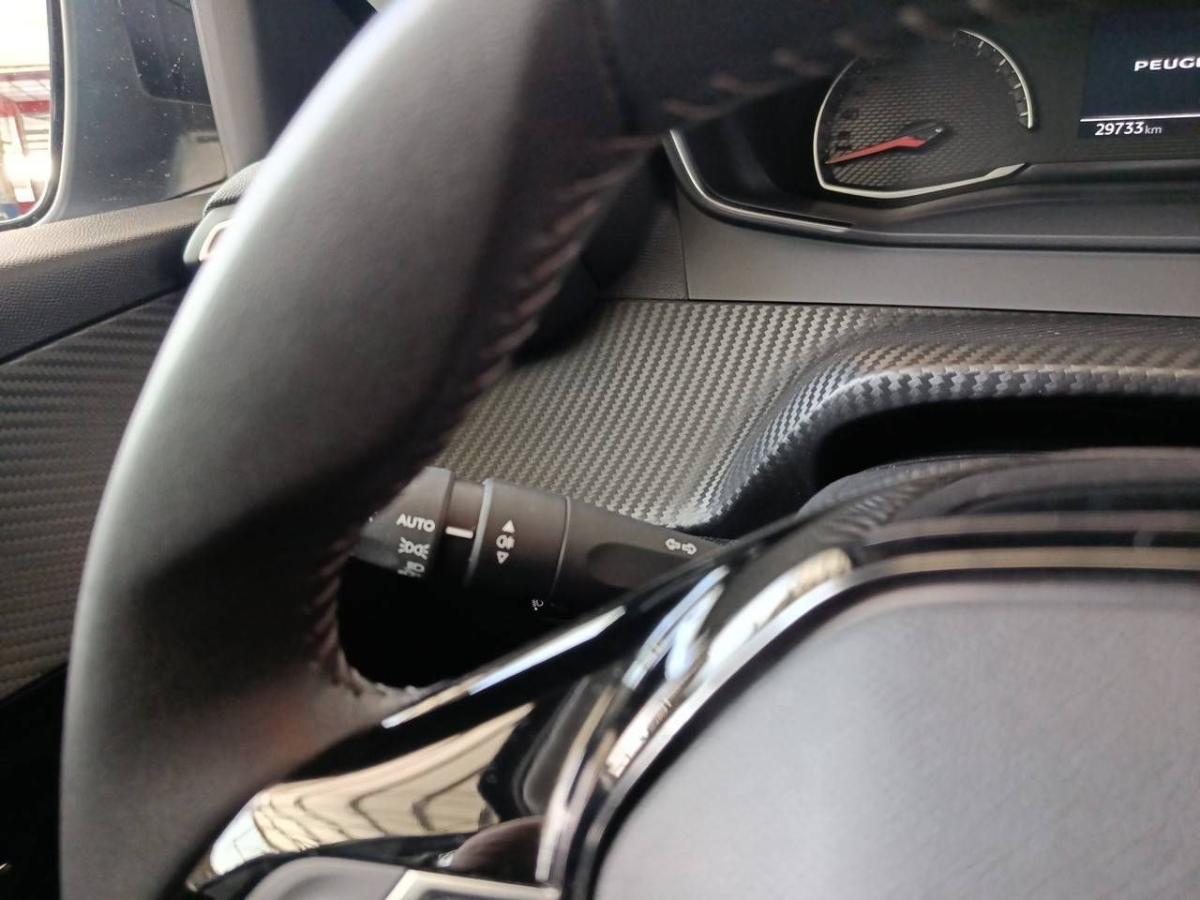 peugeot-208-2023-gasolina-1199cc