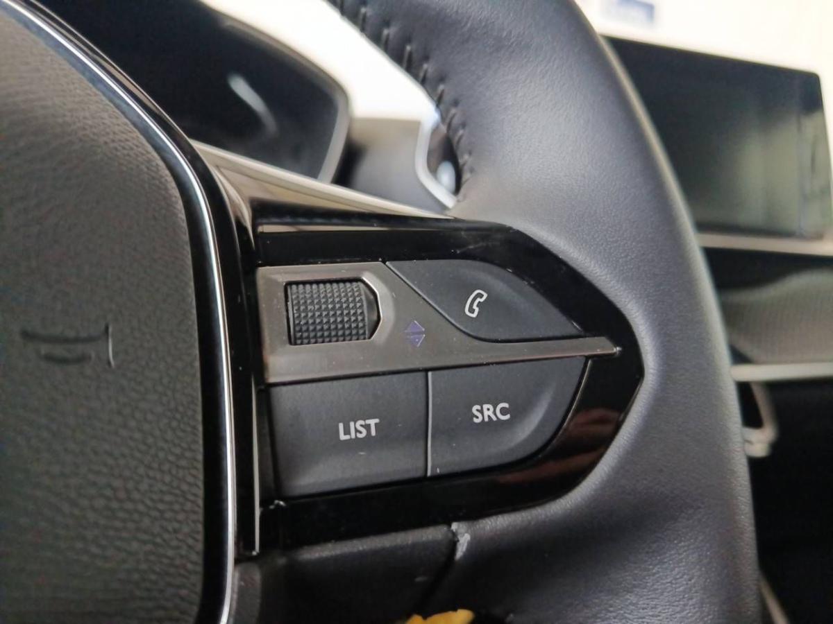peugeot-208-2023-gasolina-1199cc