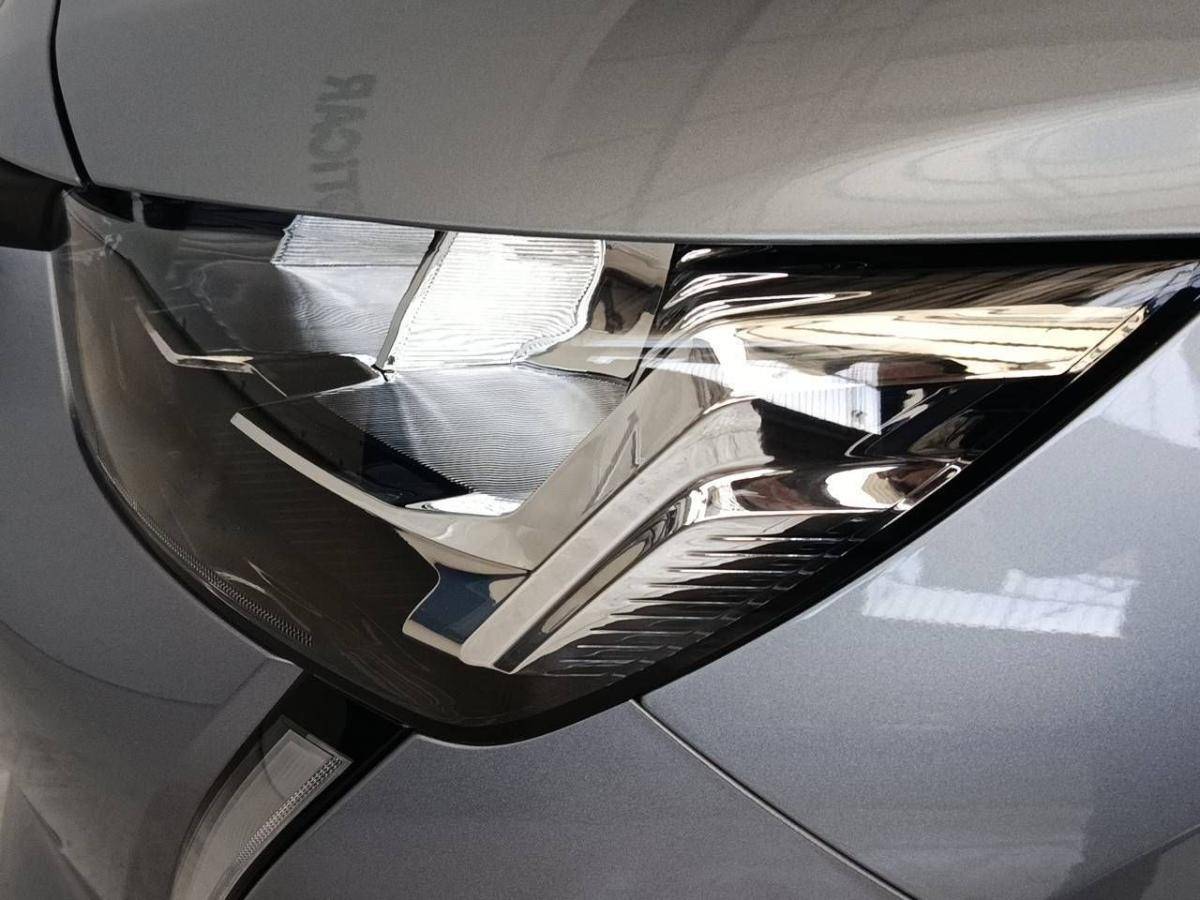 peugeot-208-2023-gasolina-1199cc