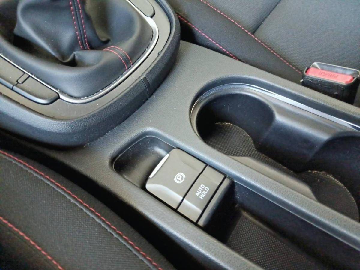hyundai-kauai-2023-gasolina-998cc