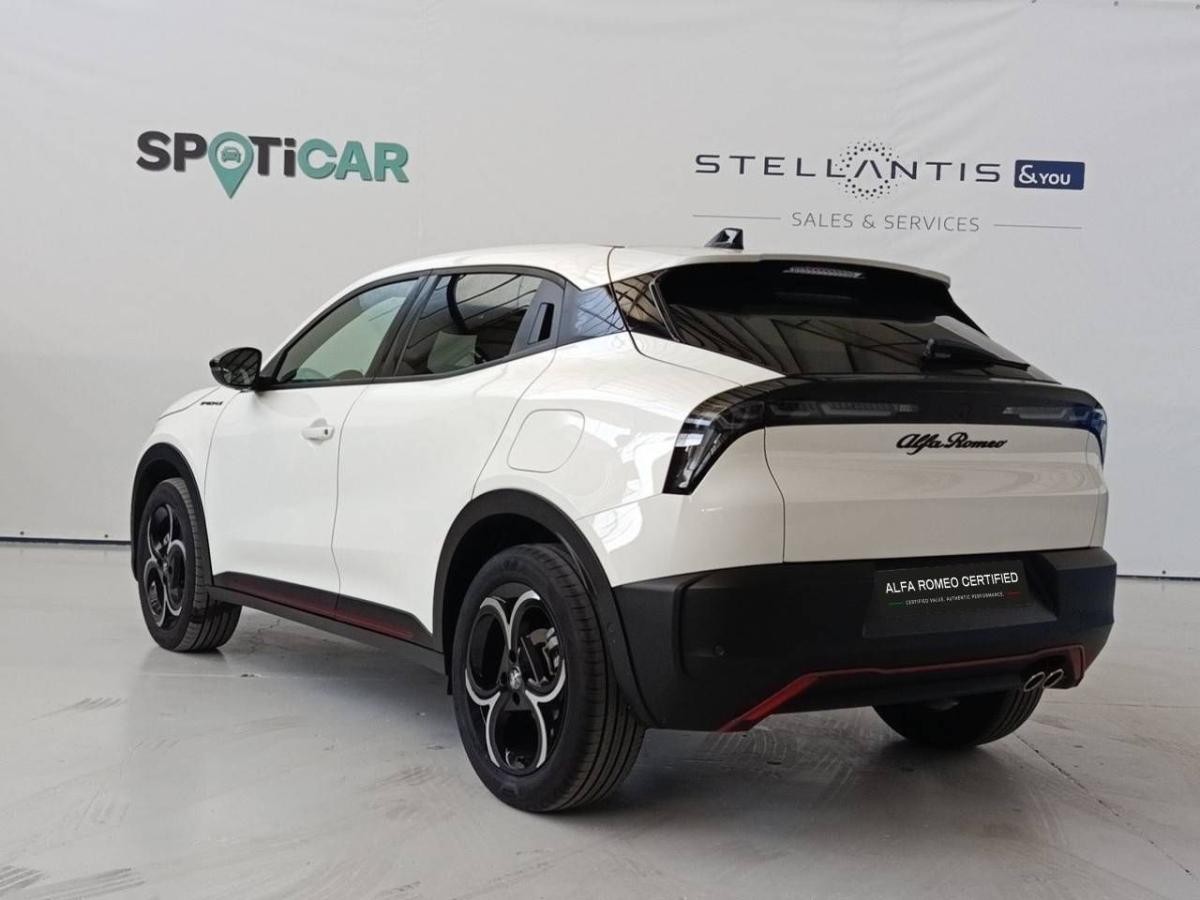 alfa-romeo-junior-2025-hibrido-a-gasolina-1199cc