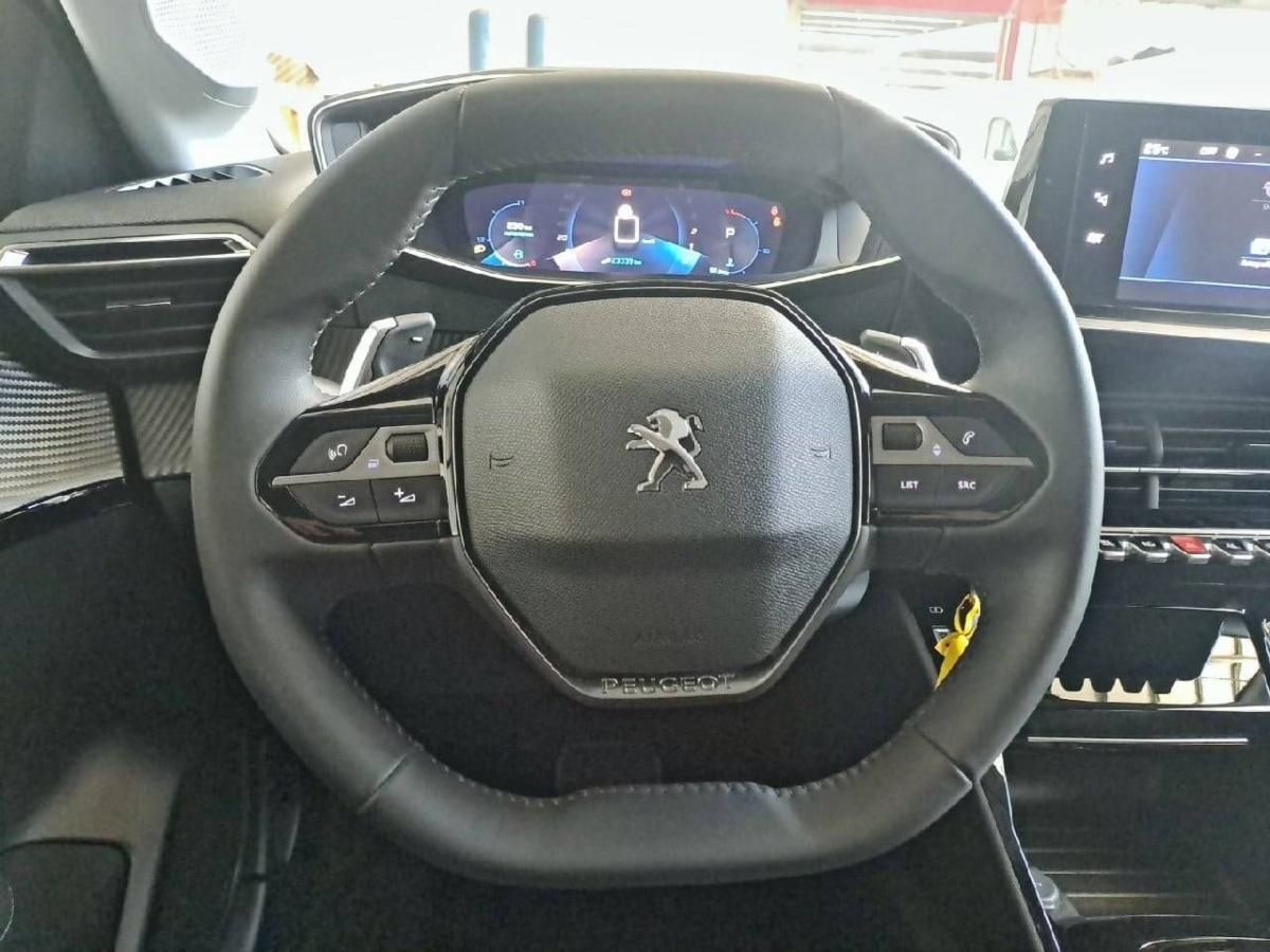 peugeot-208-2023-gasolina-1199cc
