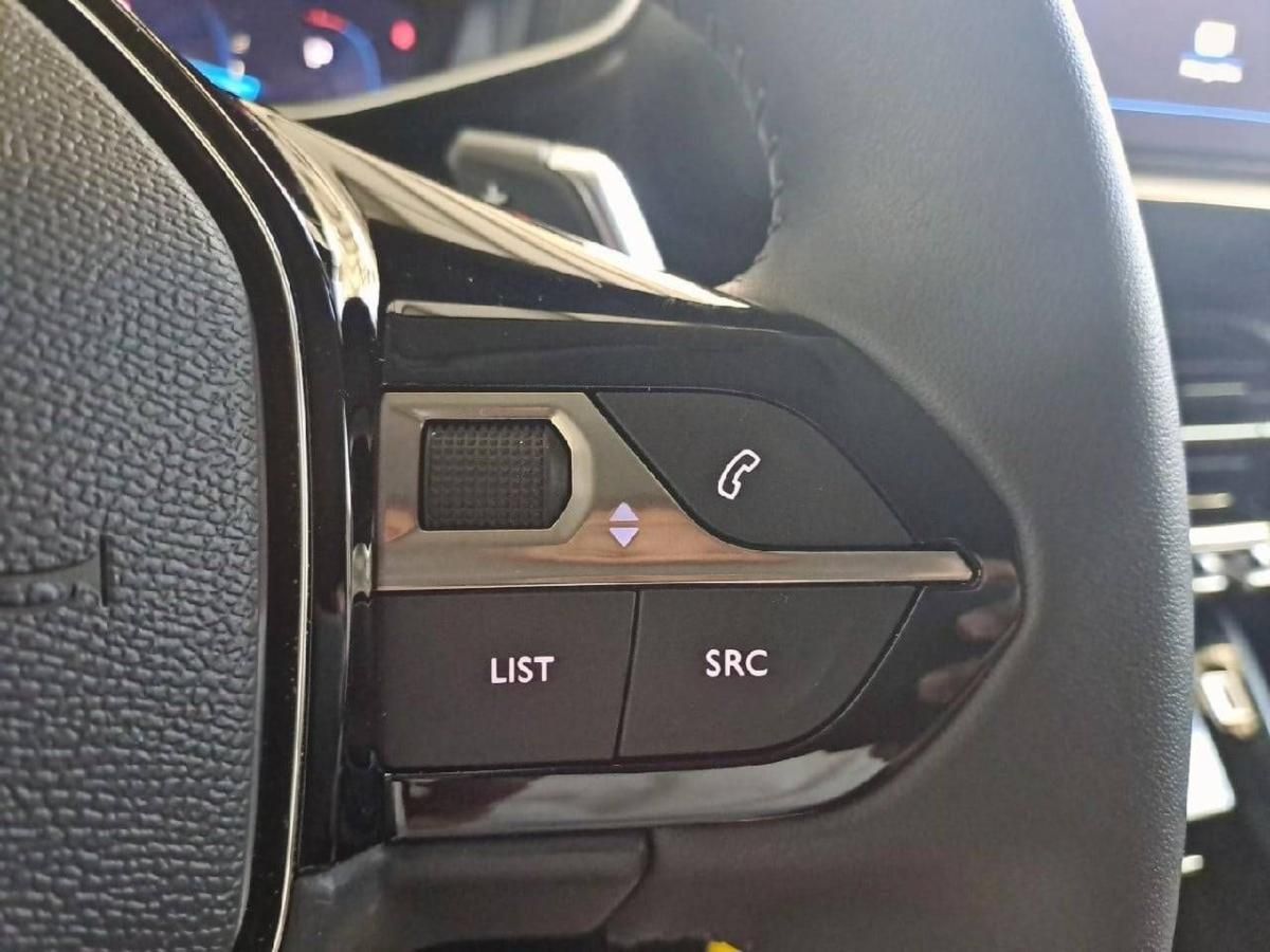 peugeot-208-2023-gasolina-1199cc
