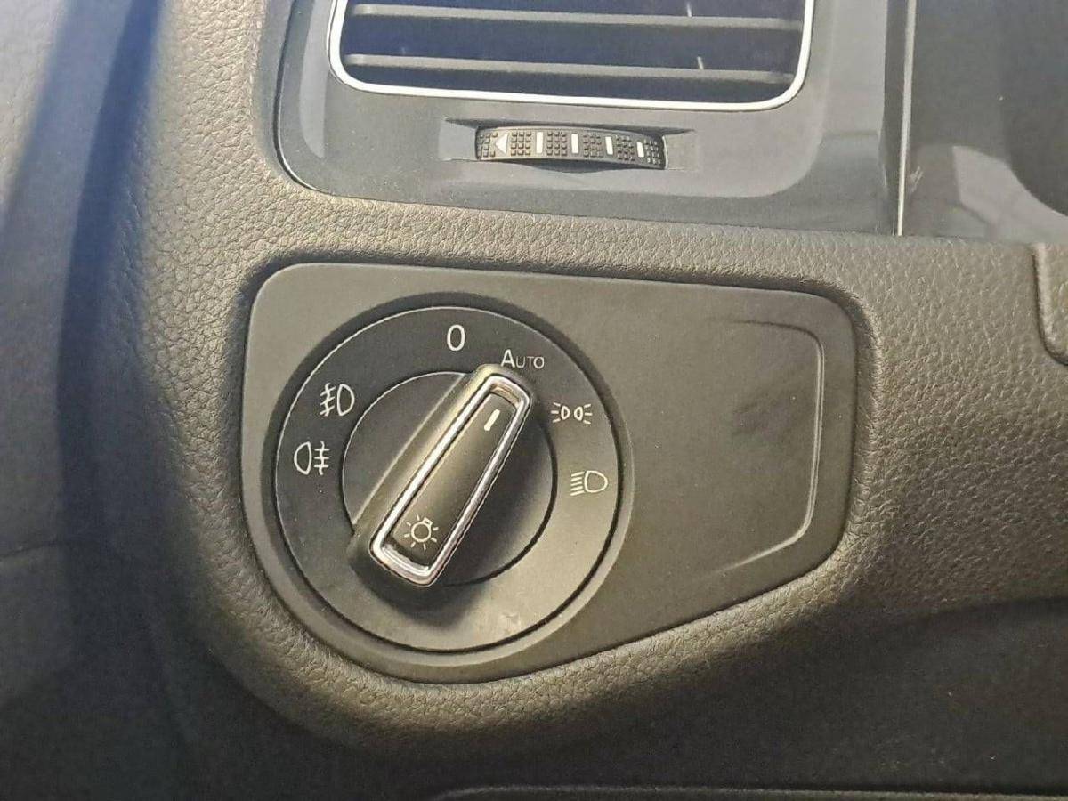 volkswagen-golf-2019-gasolina-999cc