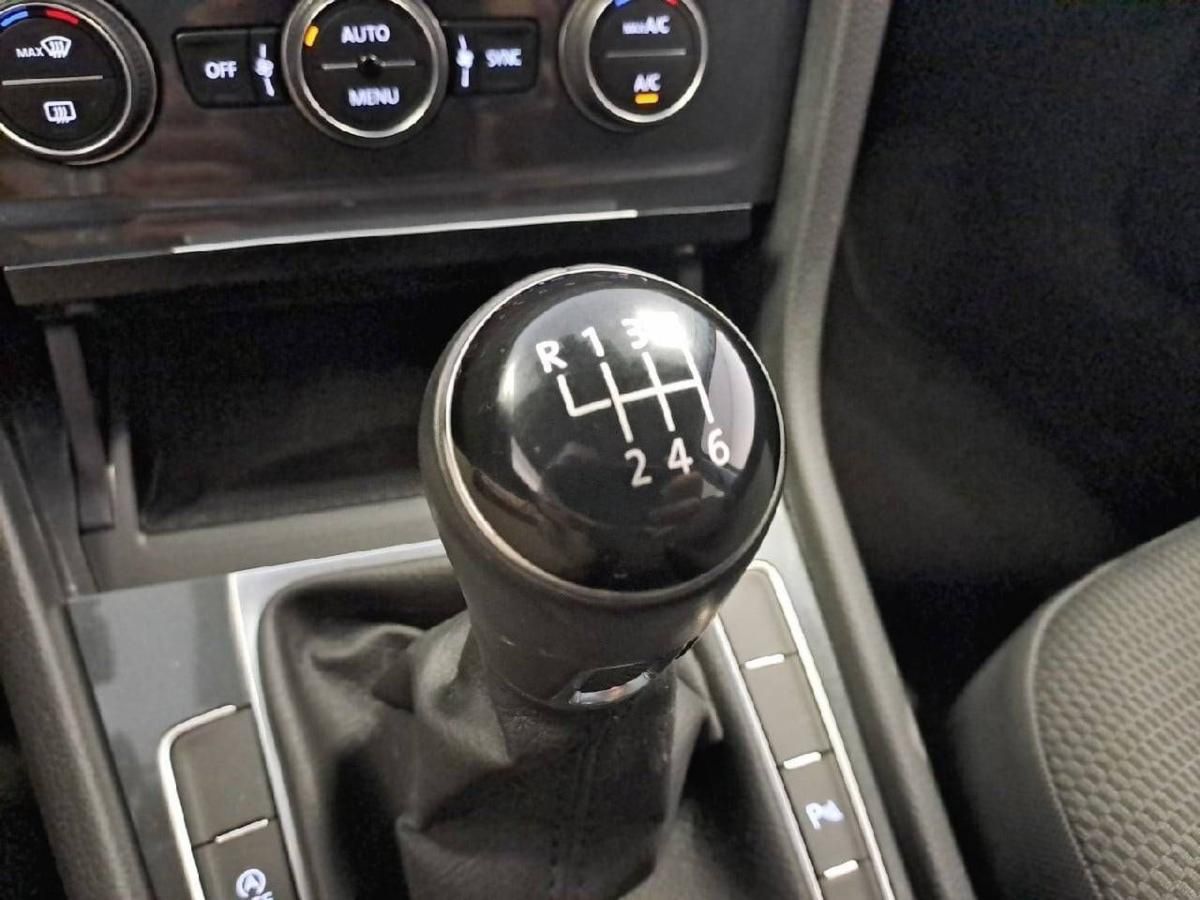 volkswagen-golf-2019-gasolina-999cc