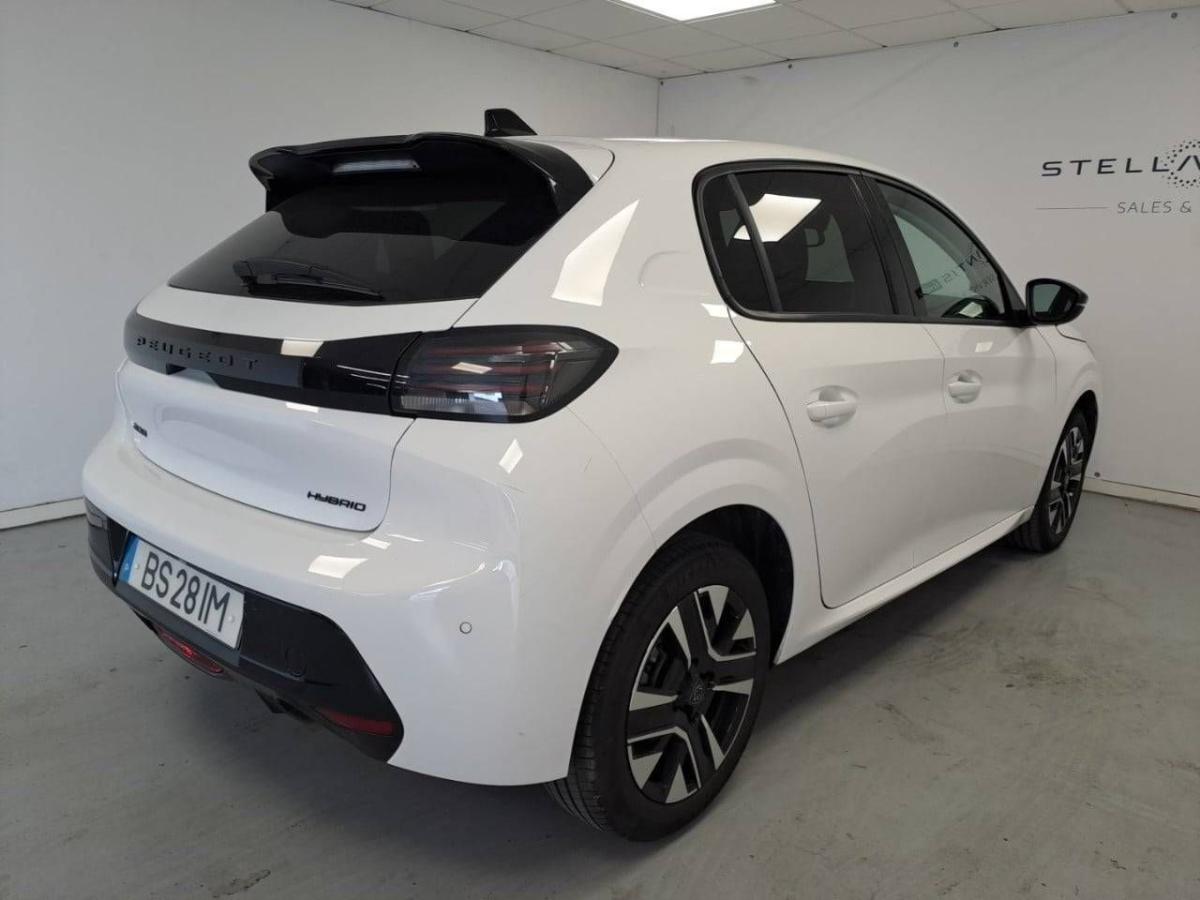 peugeot-208-2025-gasolina-1199cc