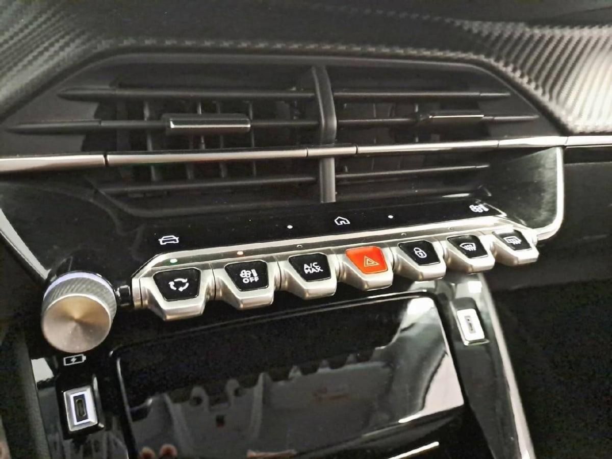peugeot-208-2025-gasolina-1199cc