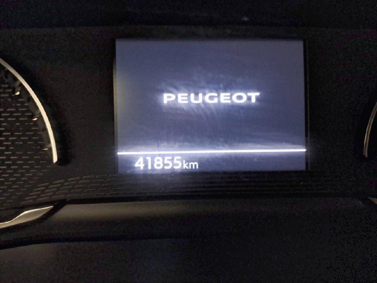 peugeot-2008-2021-gasolina-1199cc