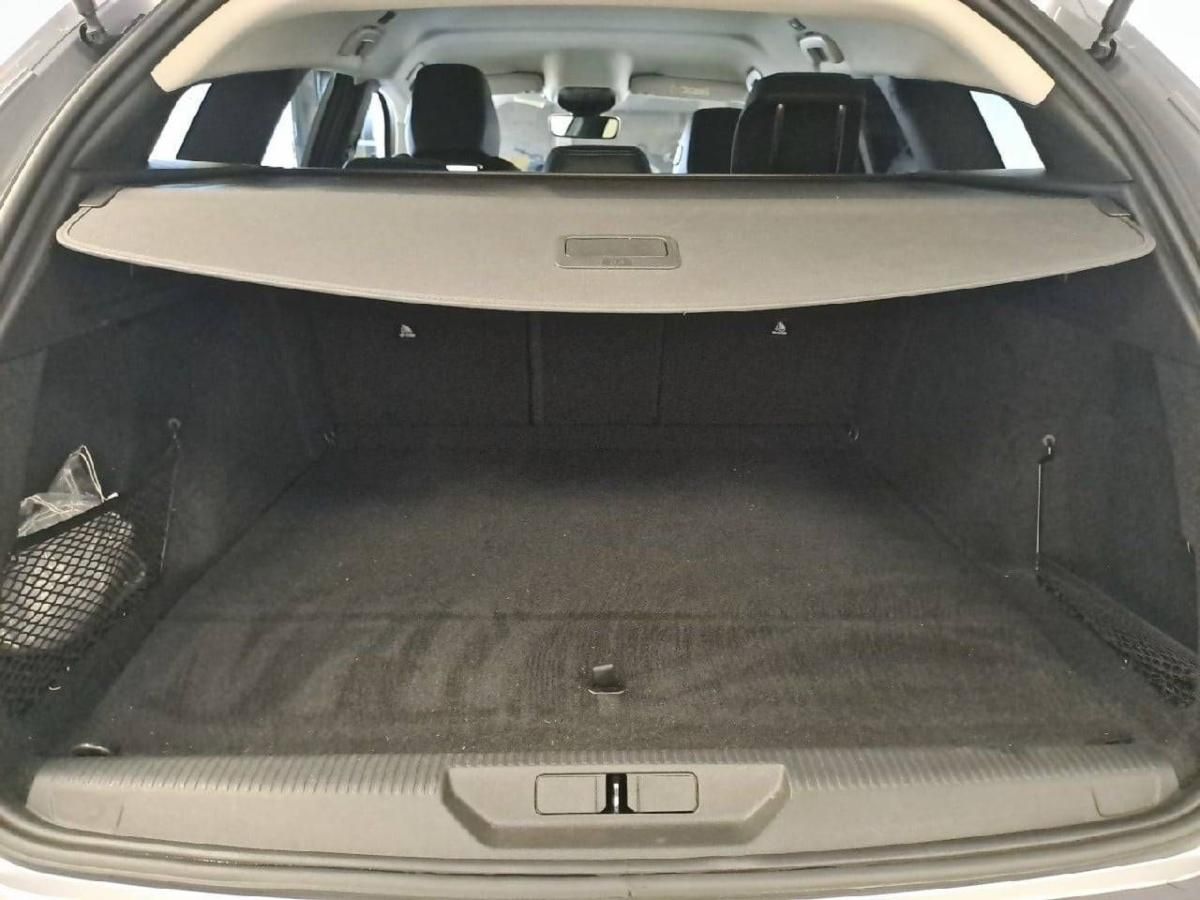 peugeot-308-2023-hibrido-1598cc