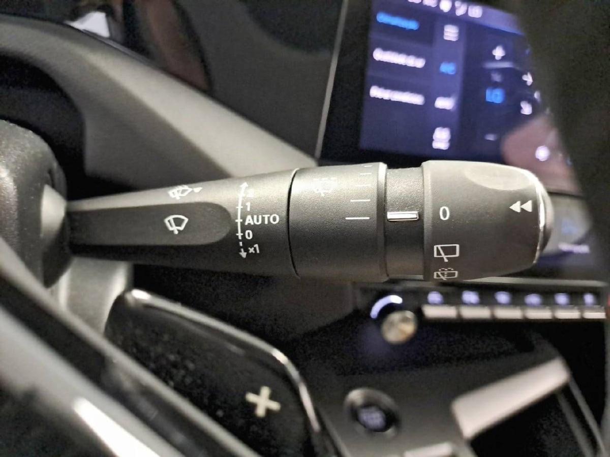 peugeot-308-2023-hibrido-1598cc