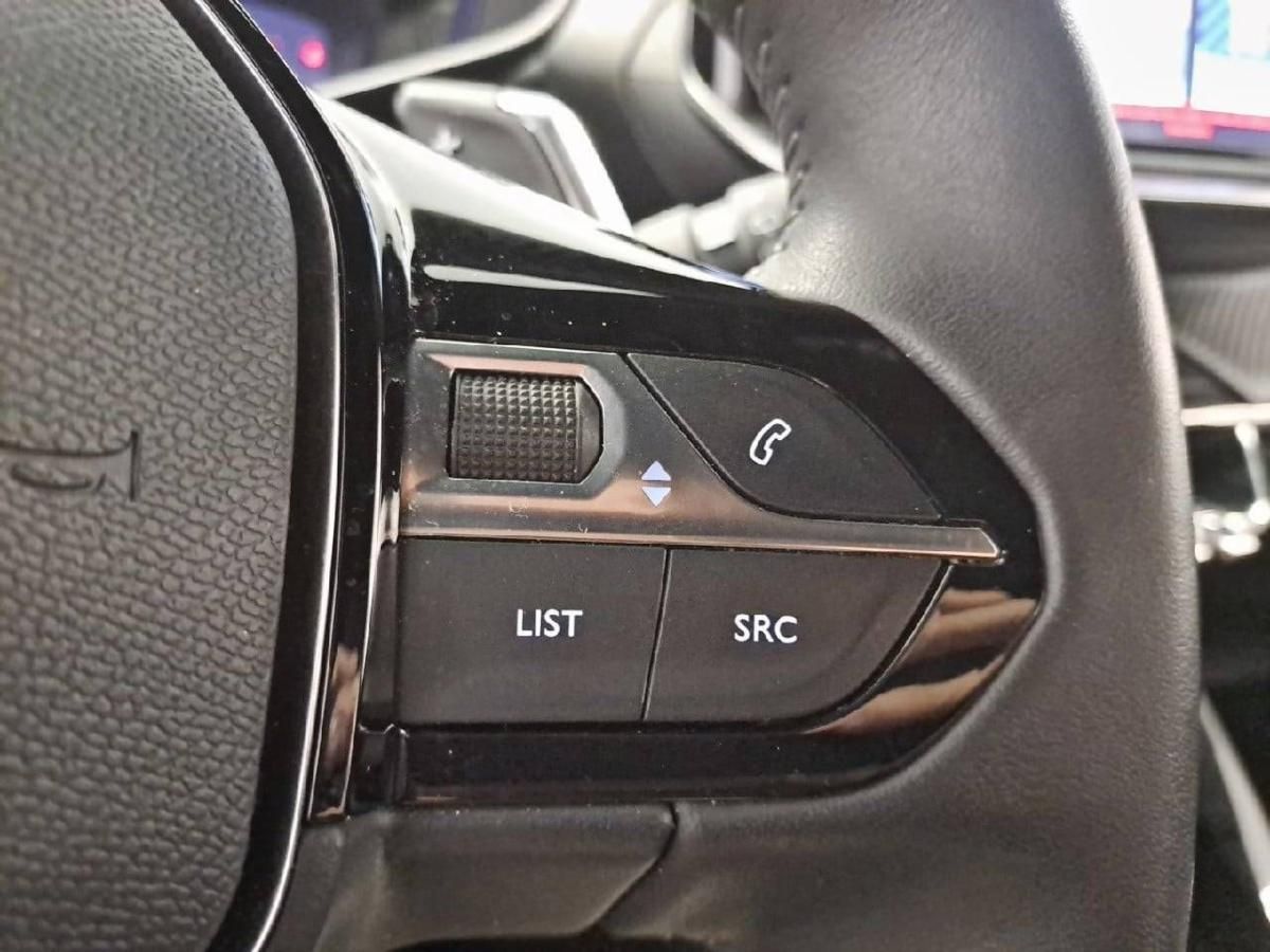 peugeot-2008-2022-gasolina-1199cc