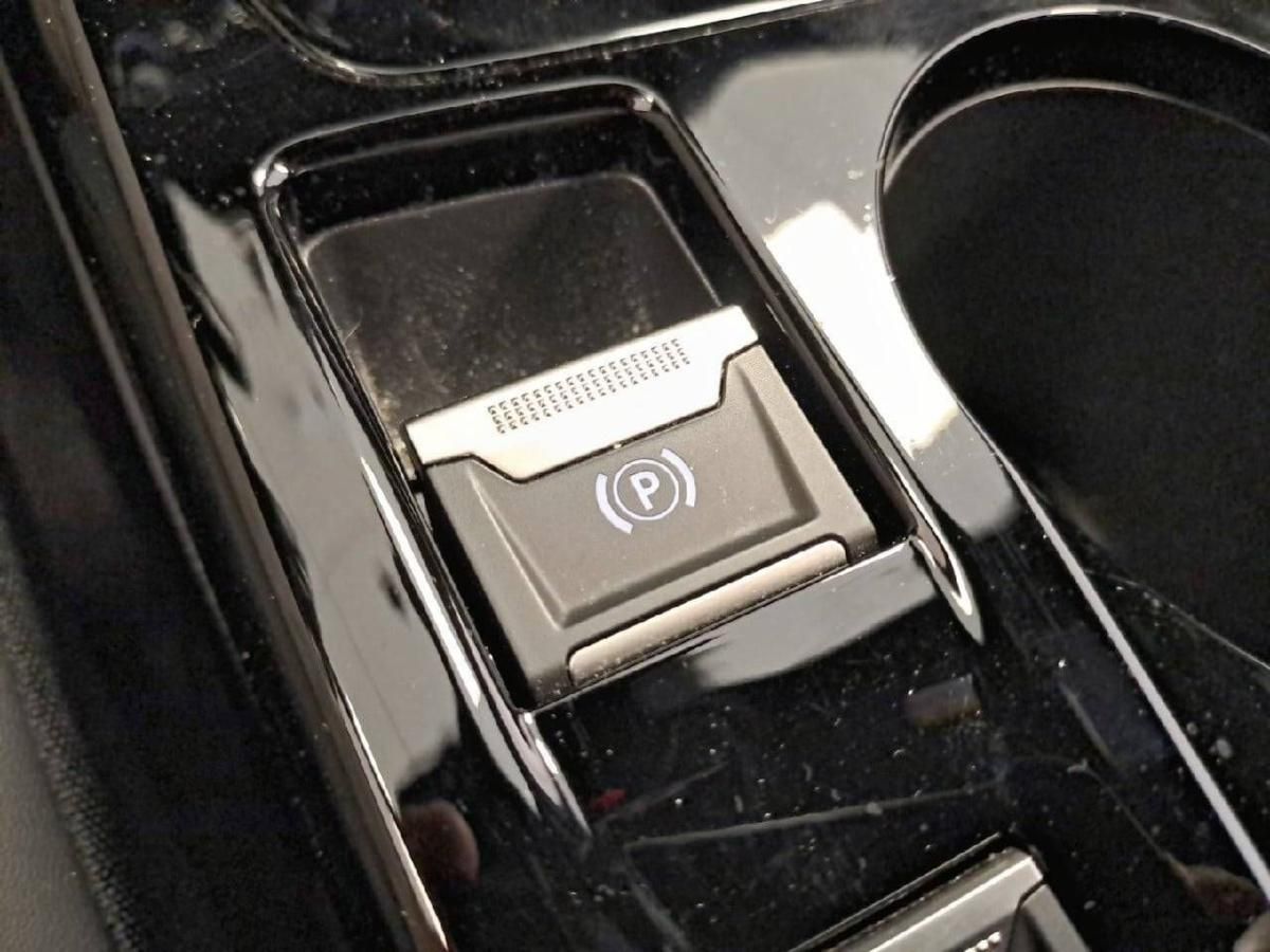 peugeot-2008-2022-gasolina-1199cc