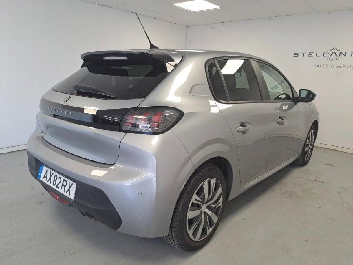 peugeot-208-2023-diesel-1499cc