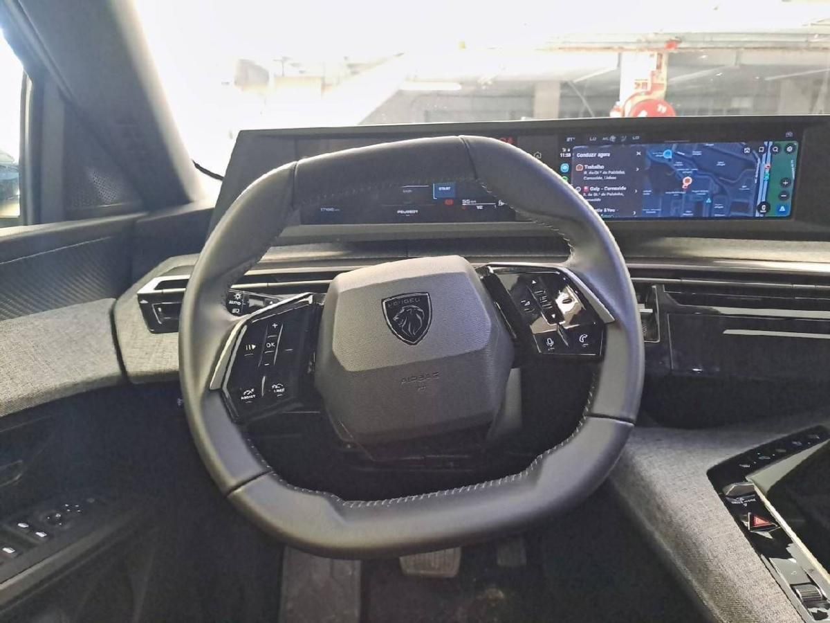 peugeot-5008-2025-gasolina-1199cc