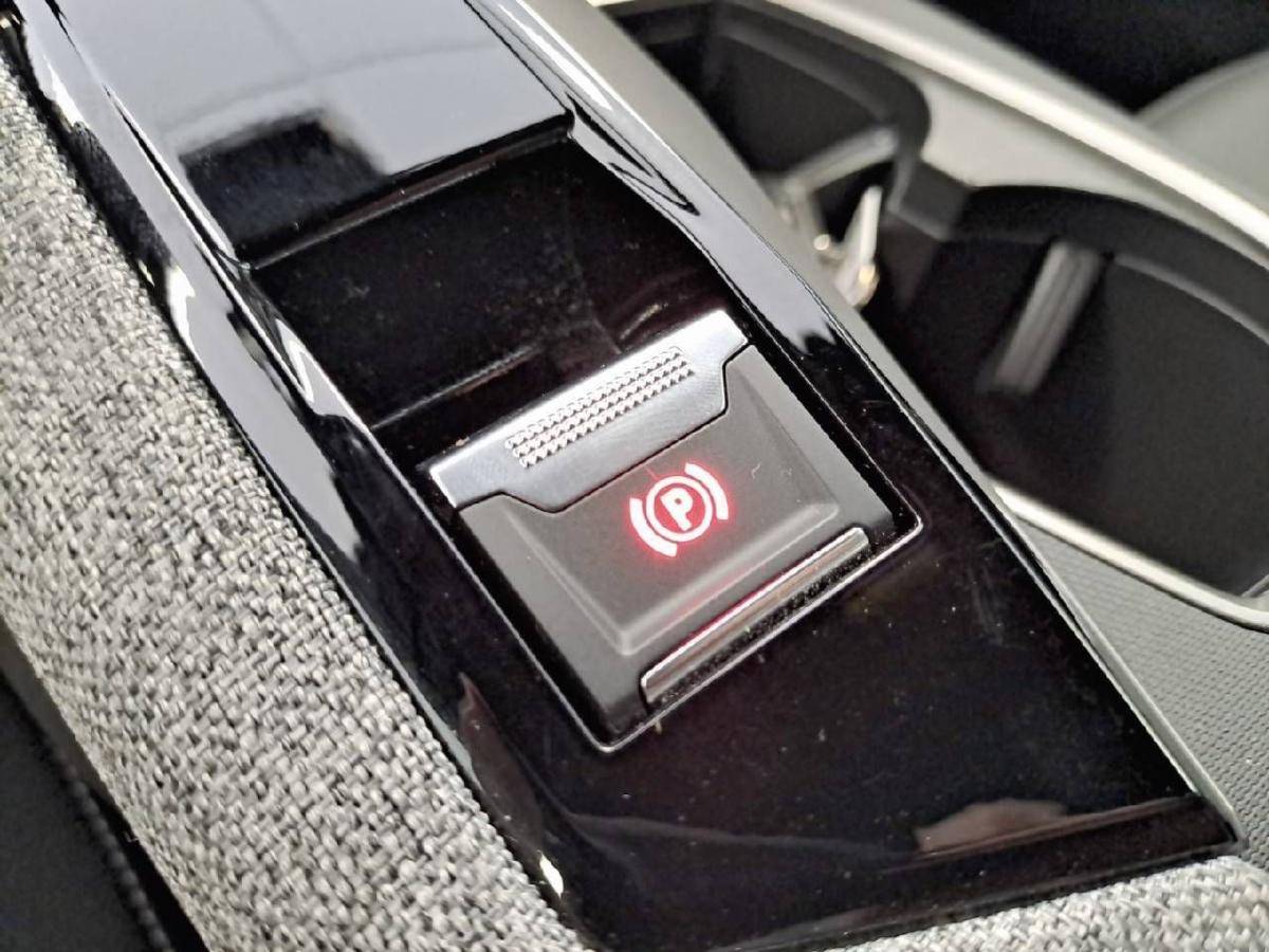 peugeot-5008-2025-gasolina-1199cc
