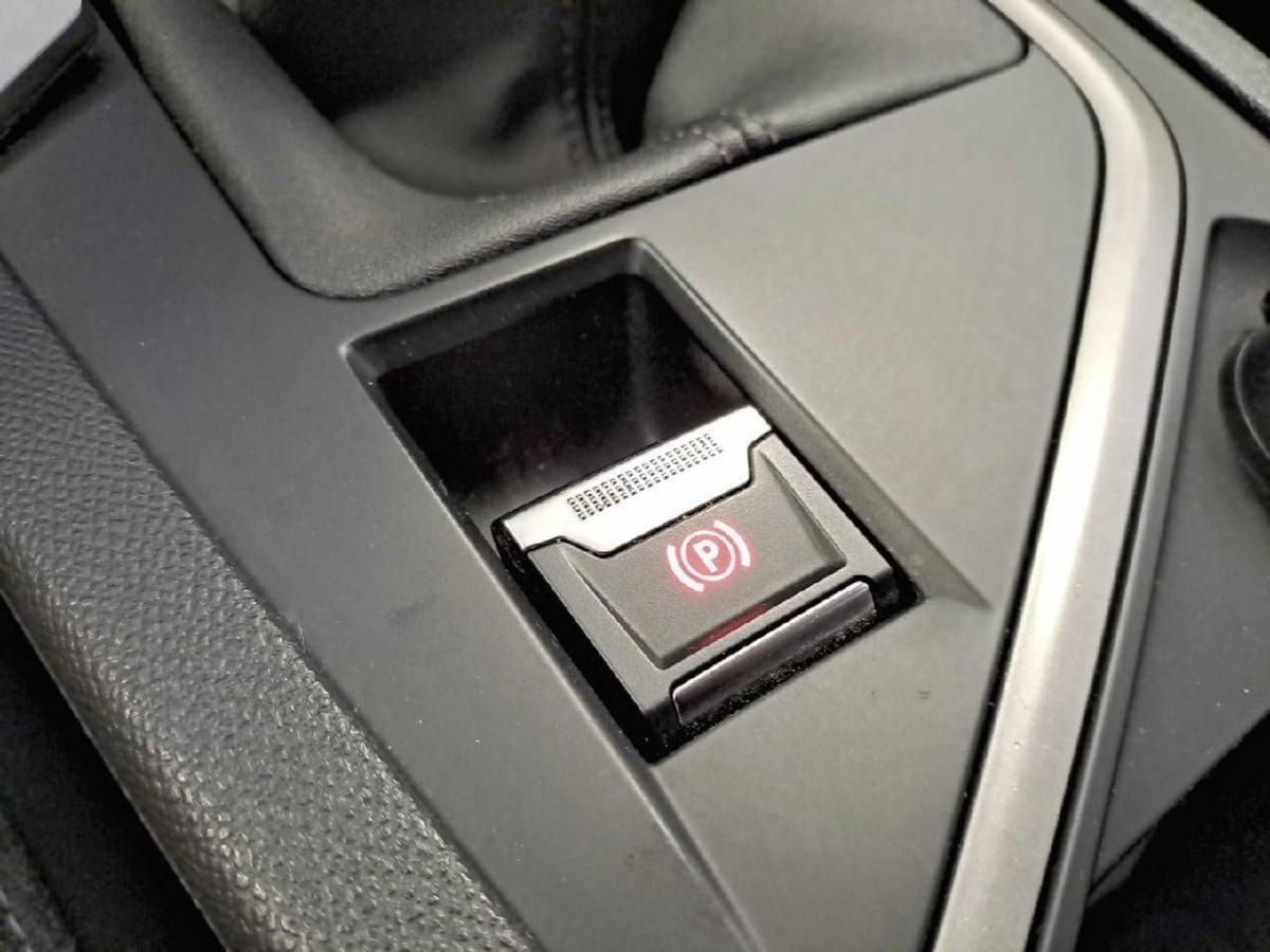 peugeot-308-2022-gasolina-1199cc