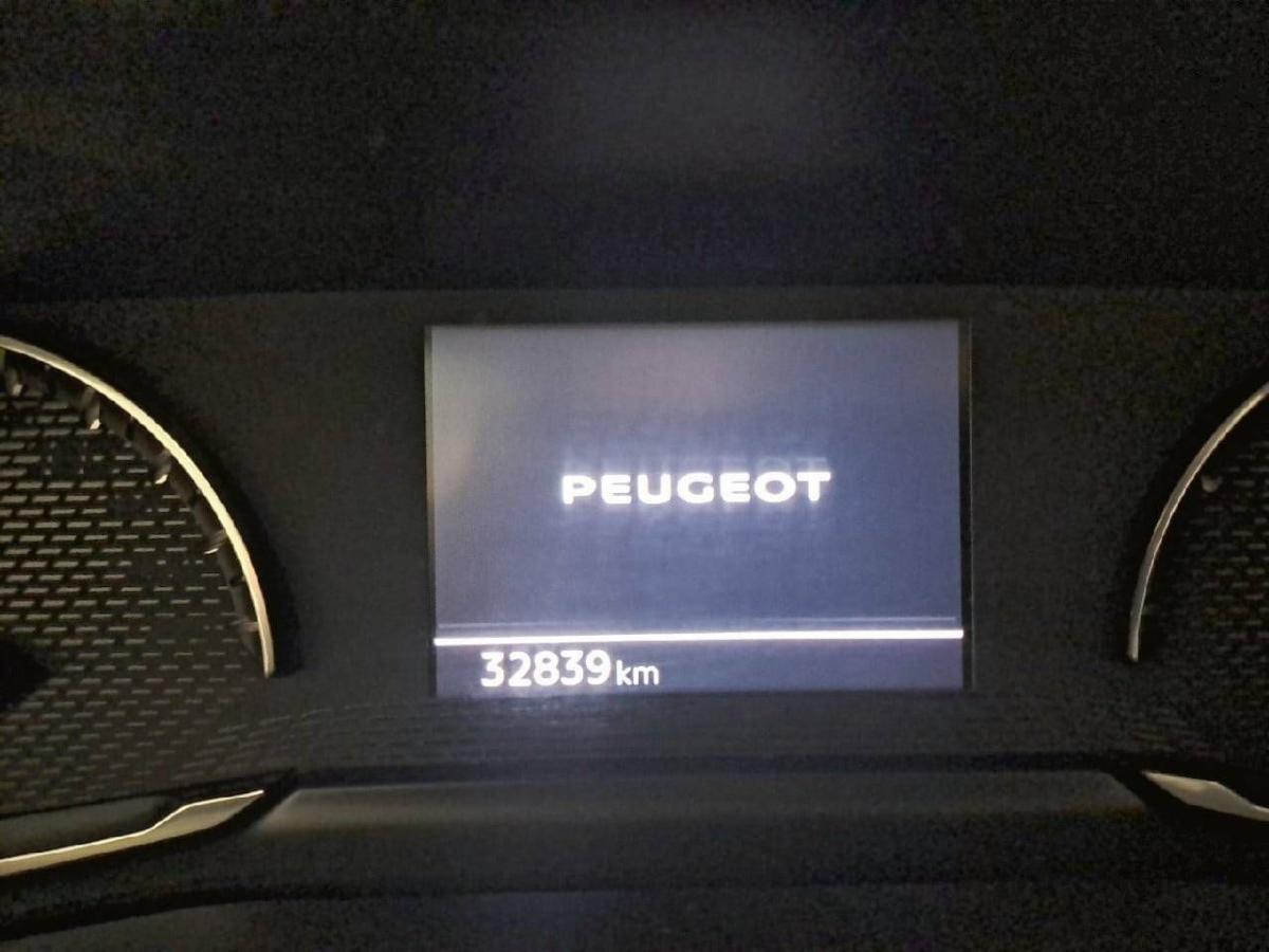 peugeot-2008-2022-diesel-1499cc