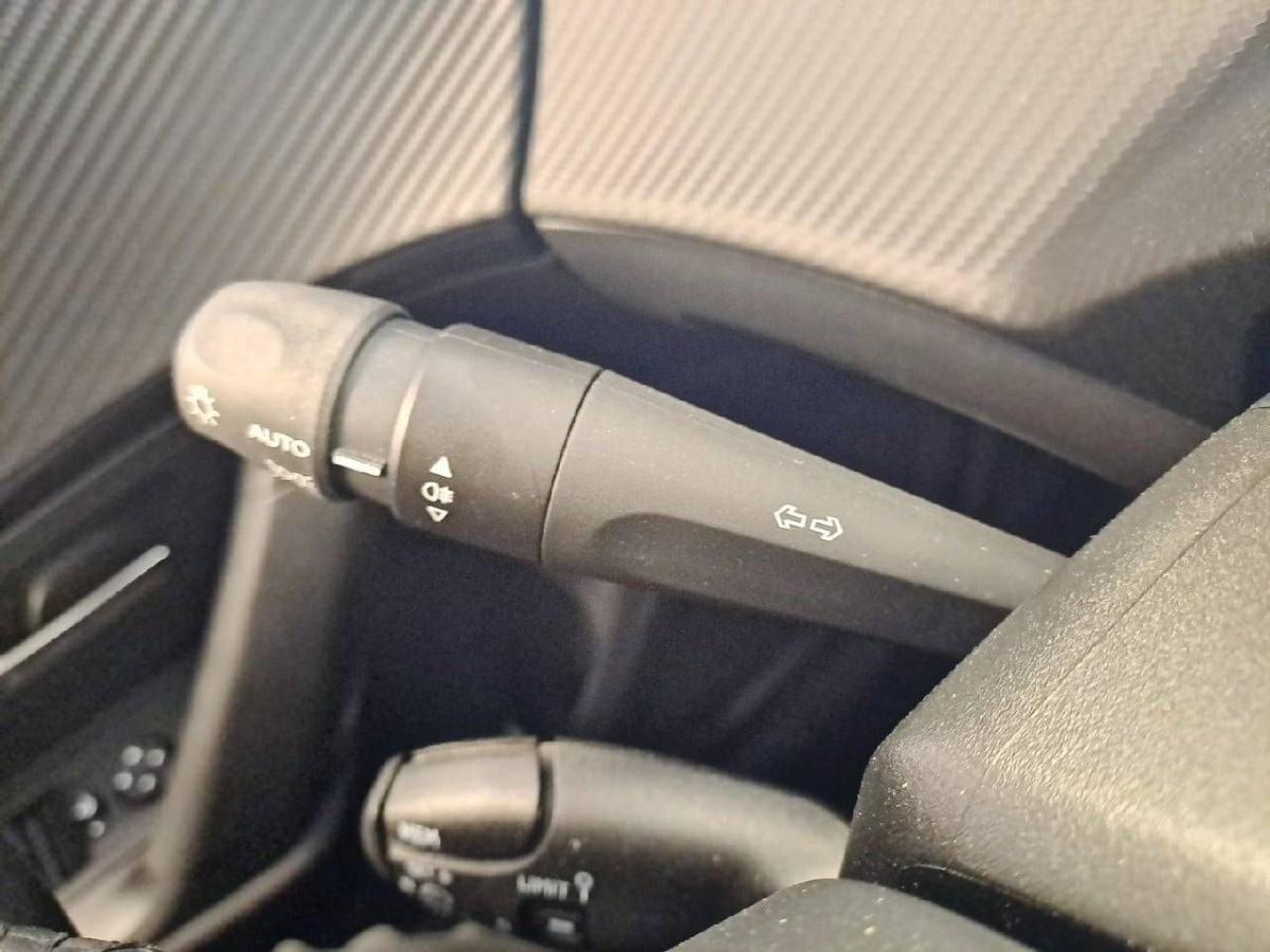 peugeot-2008-2022-diesel-1499cc
