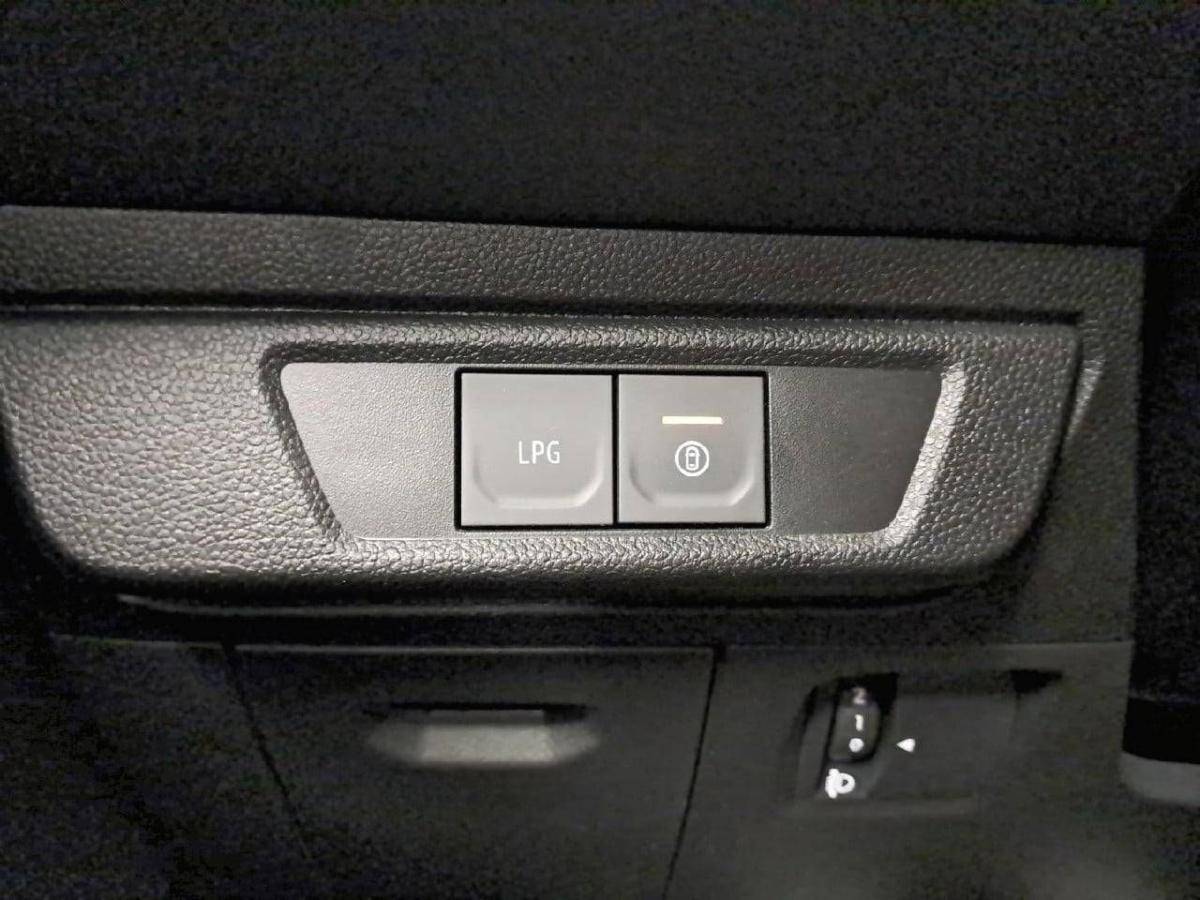 dacia-sandero-2025-gpl-999cc