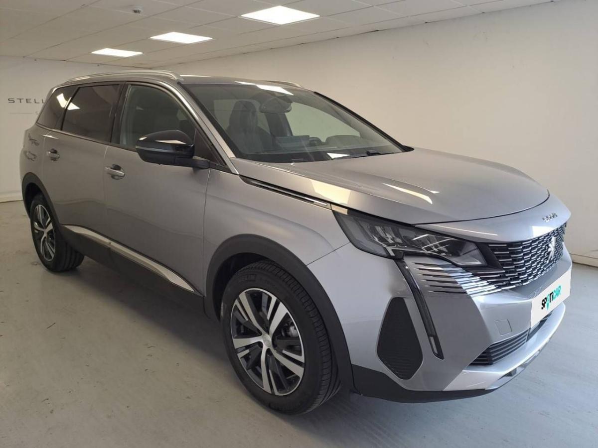 peugeot-5008-2023-diesel-1499cc