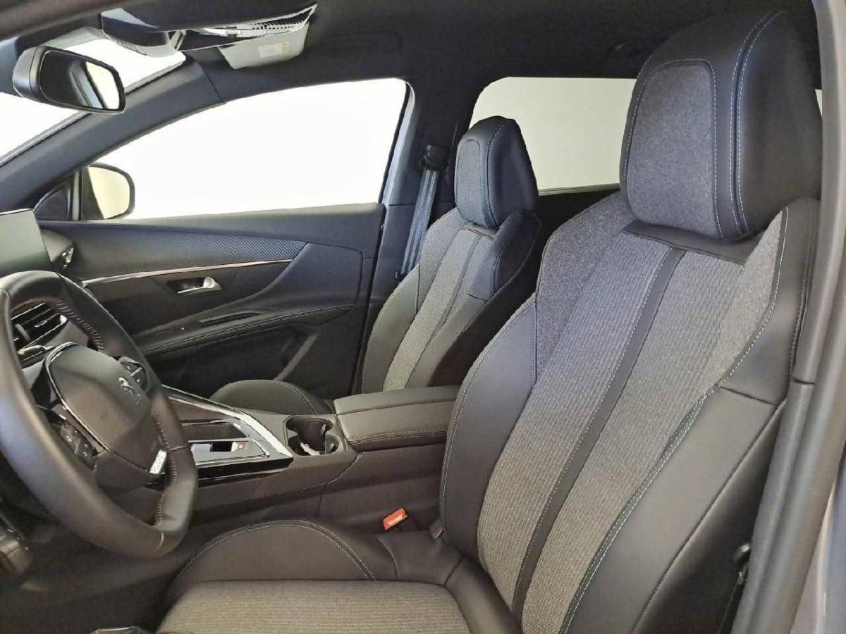 peugeot-5008-2023-diesel-1499cc