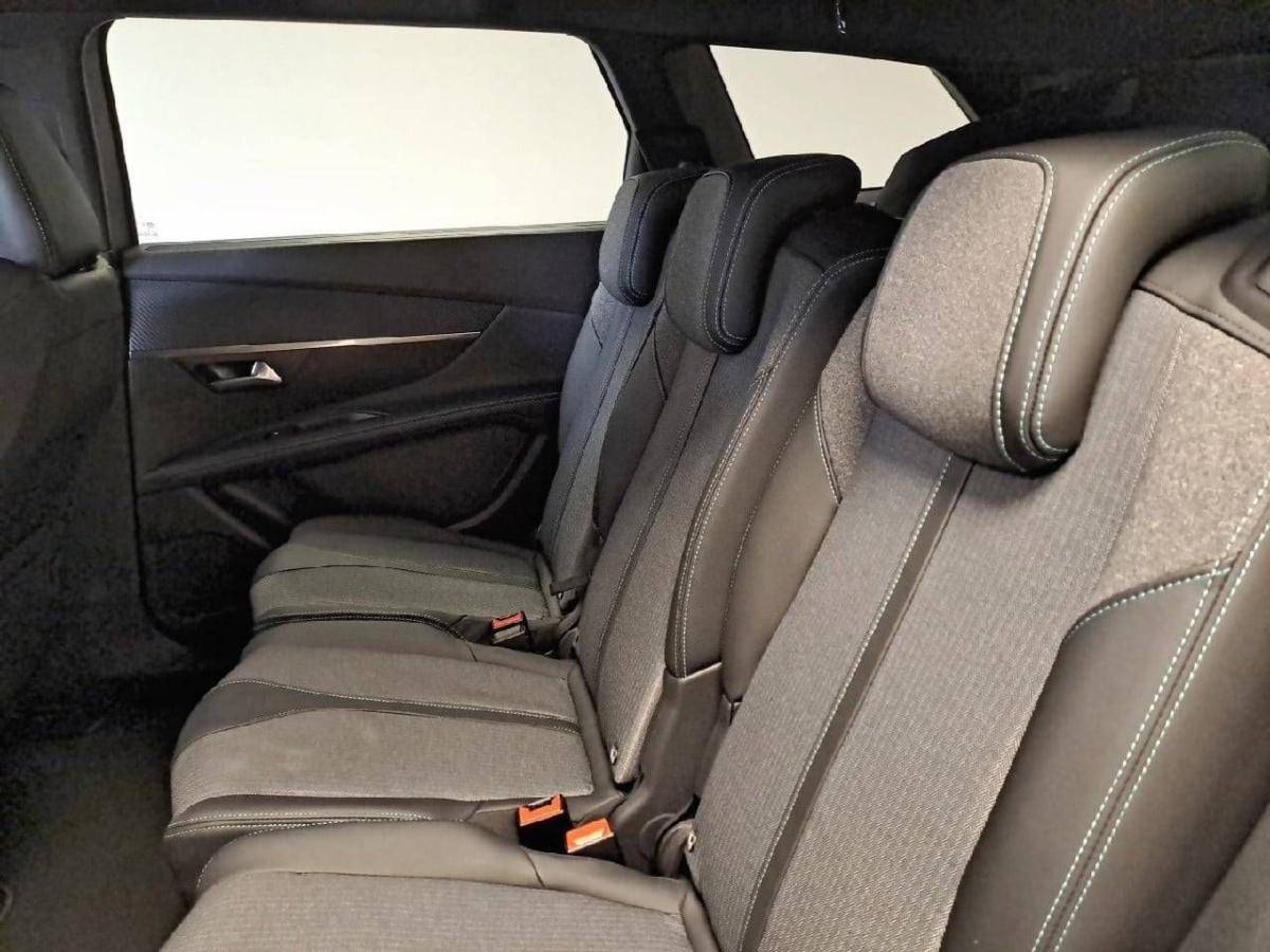 peugeot-5008-2023-diesel-1499cc