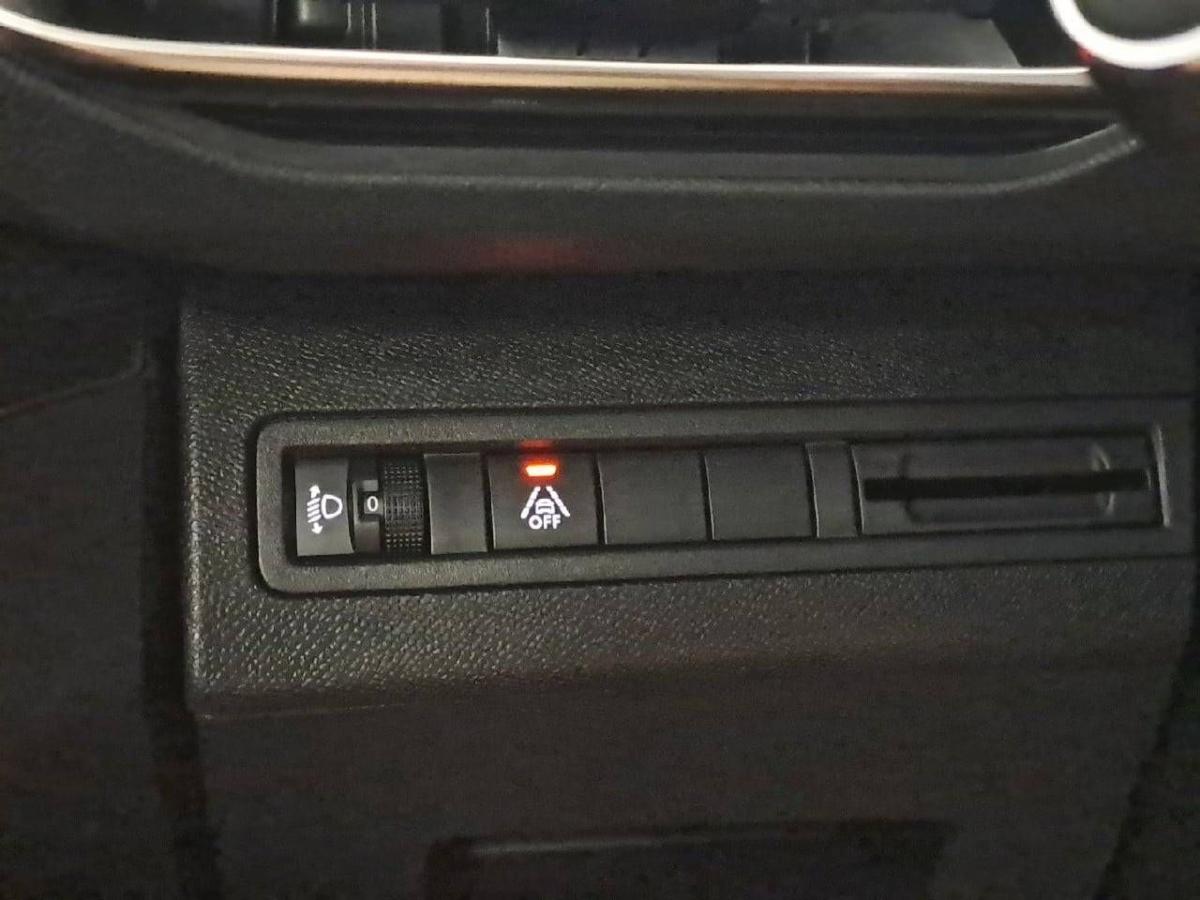 peugeot-5008-2023-diesel-1499cc