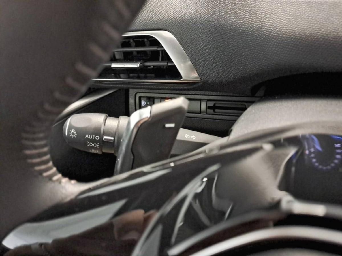 peugeot-5008-2023-diesel-1499cc
