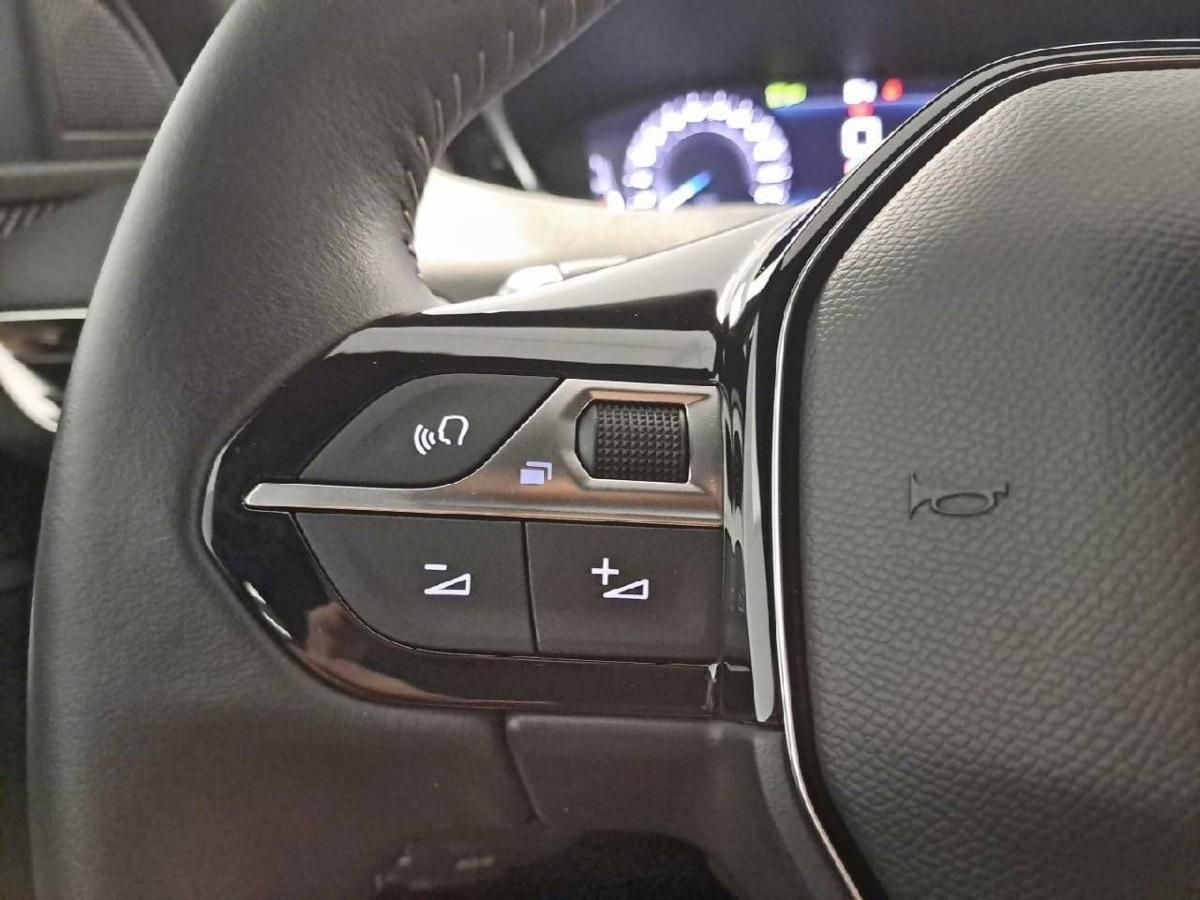 peugeot-5008-2023-diesel-1499cc