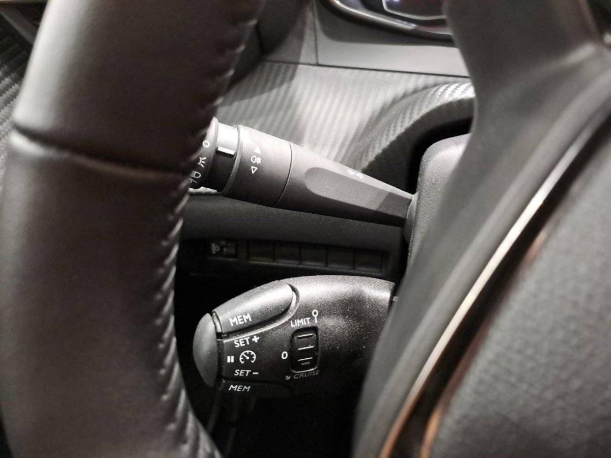 peugeot-2008-2024-gasolina-1199cc