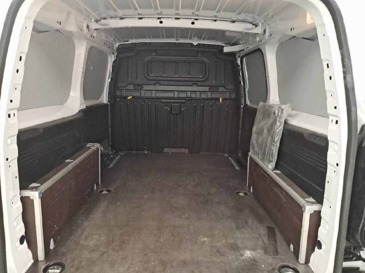 peugeot-partner-2025-diesel-1499cc