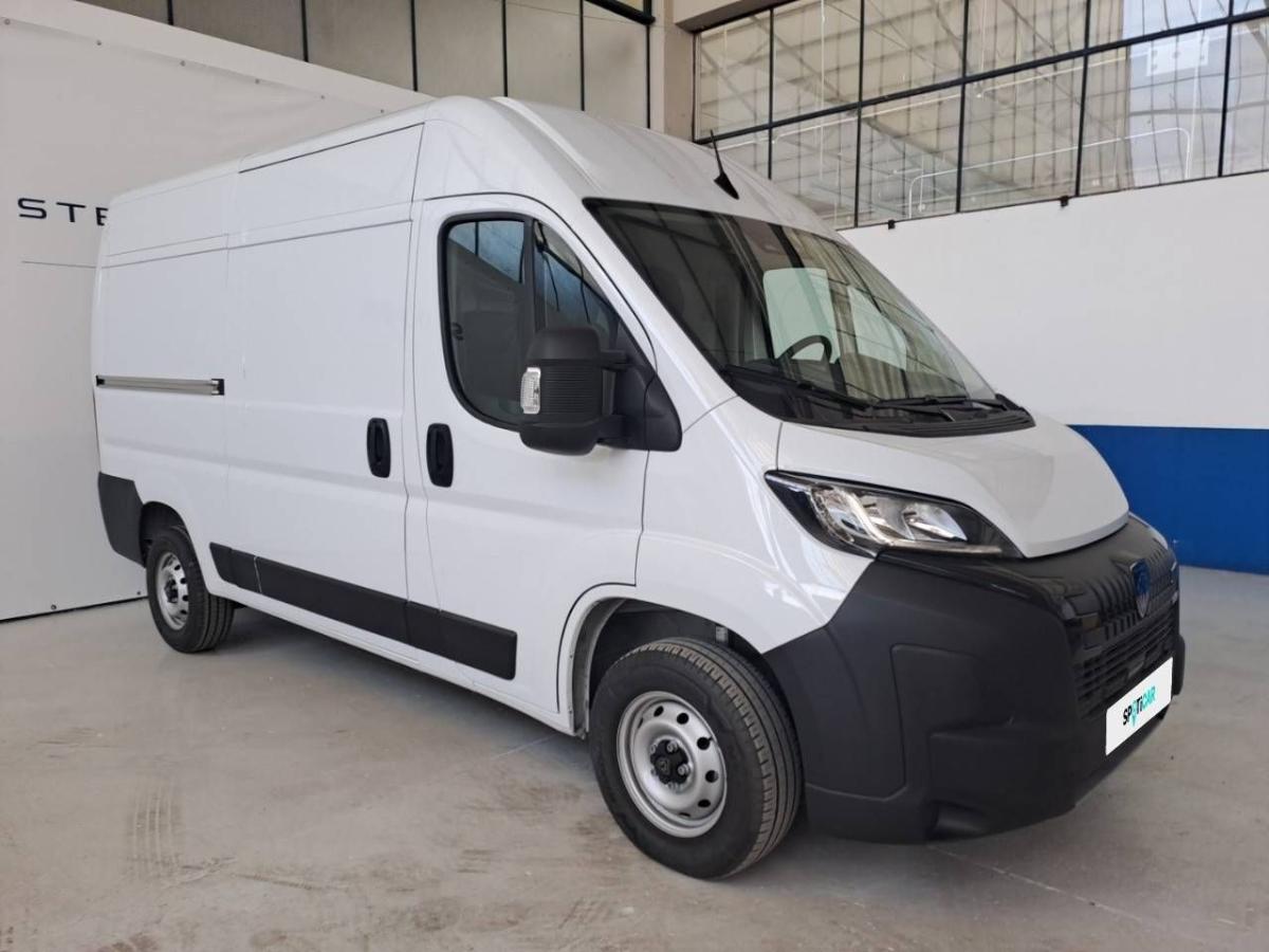 peugeot-boxer-2025-diesel-2184cc