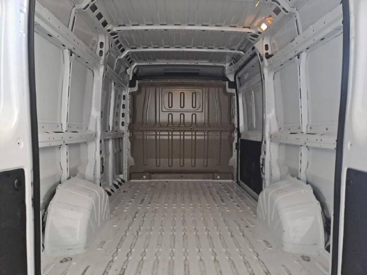peugeot-boxer-2025-diesel-2184cc