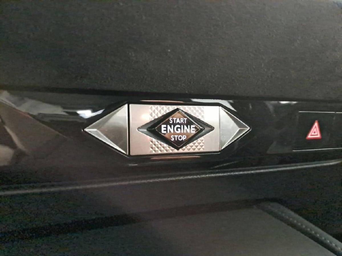 ds-ds-4-2025-hibrido-a-gasolina-1199cc