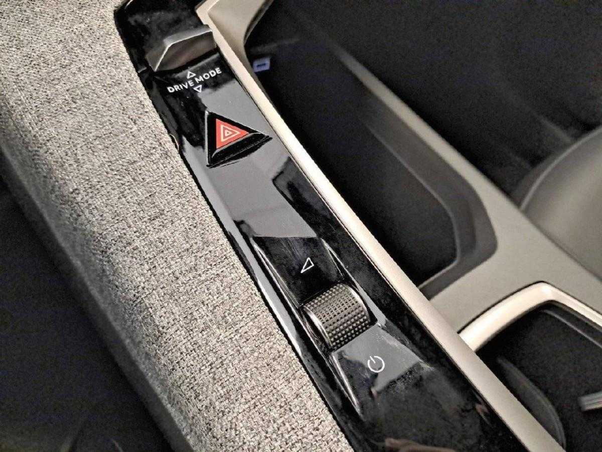 peugeot-3008-2025-gasolina-1199cc