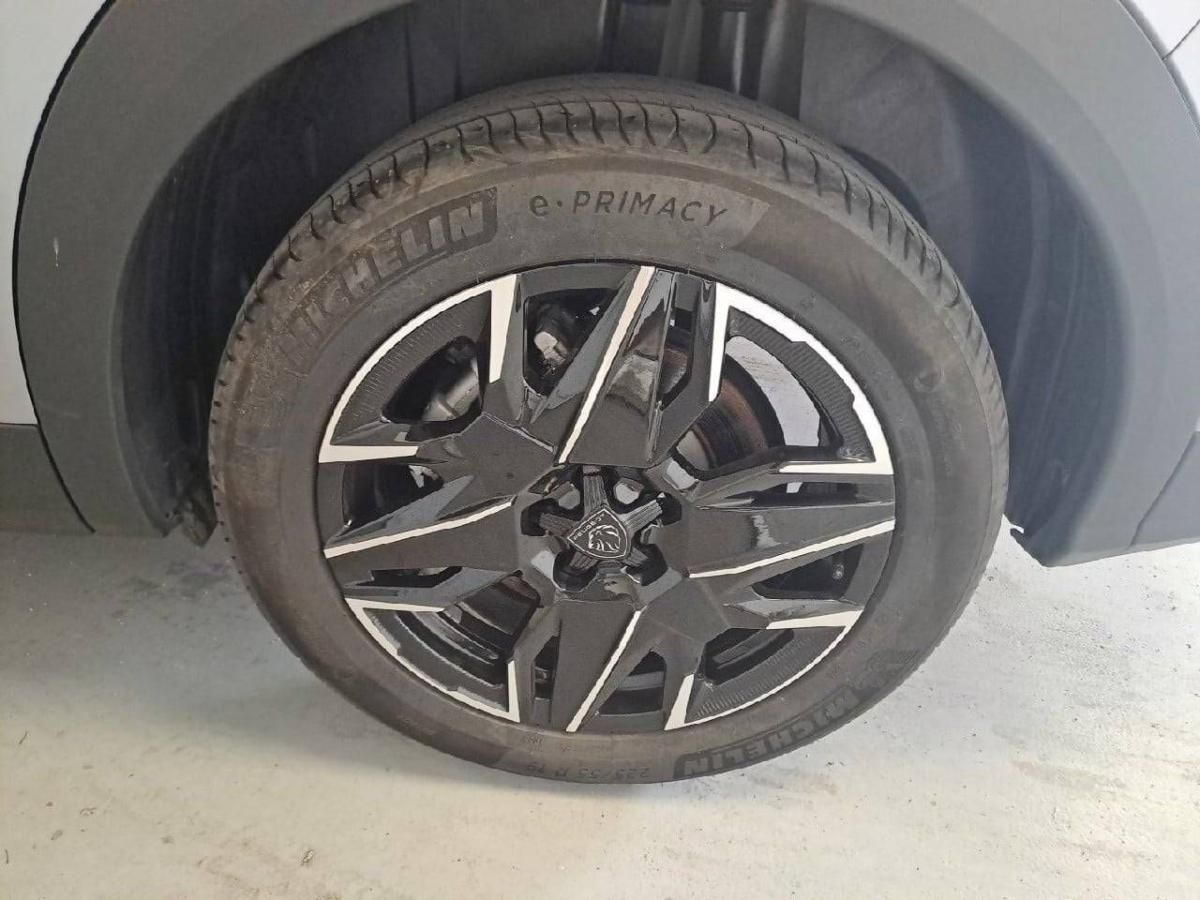 peugeot-5008-2025-gasolina-1199cc