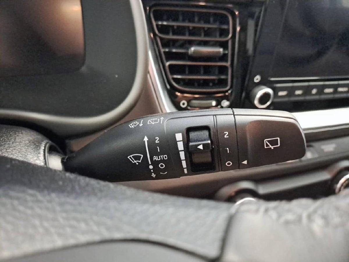 kia-stonic-2025-gasolina-998cc